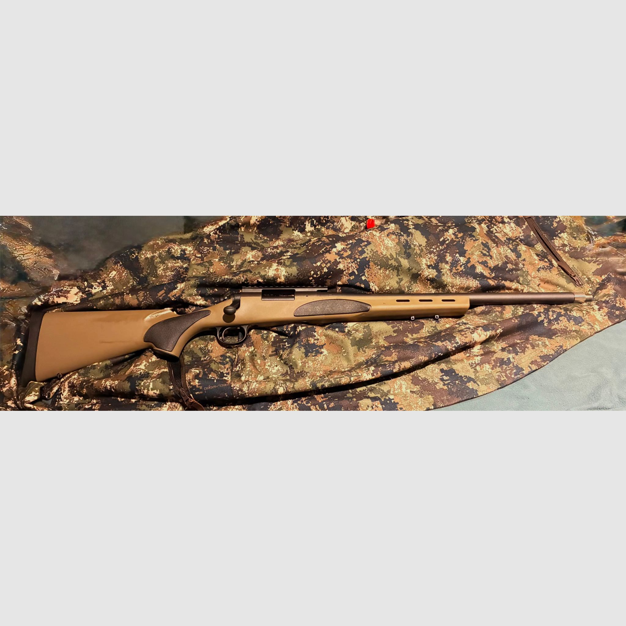 Remington 700 ADL Tactical en .308 Win bullbarrel jeune chasseur tireur sportif filetage 15M1, image 1 sur 5