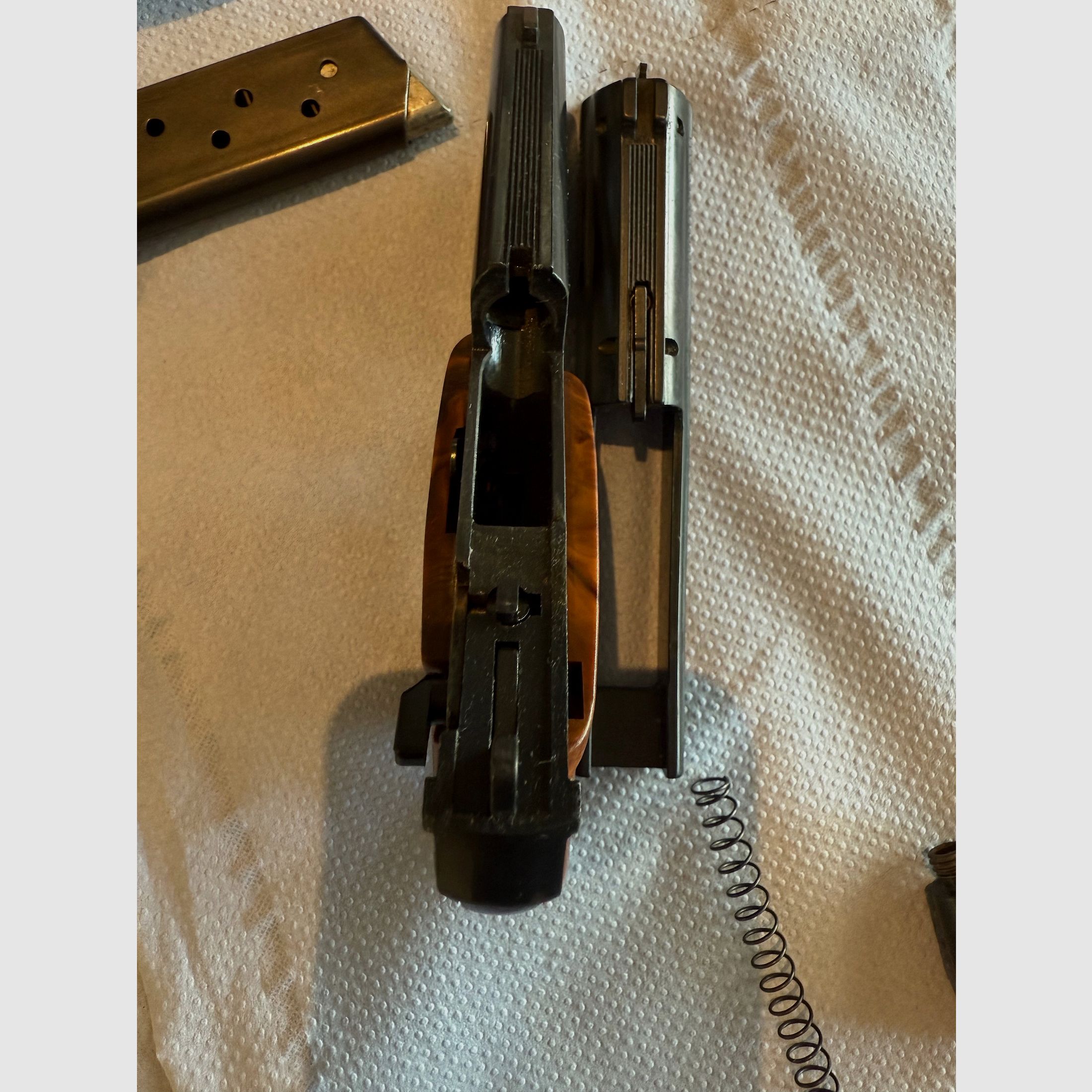 Röhm RG 8 – Schreckschusspistole im Kaliber 8mm (PTB 412)
