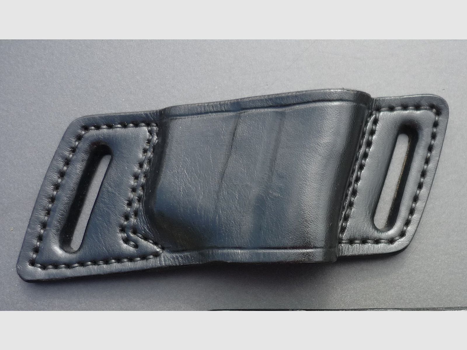 HKDesign Holster Art. Nr. 006 Yaqui Holster voor P220 - Rechtshandig