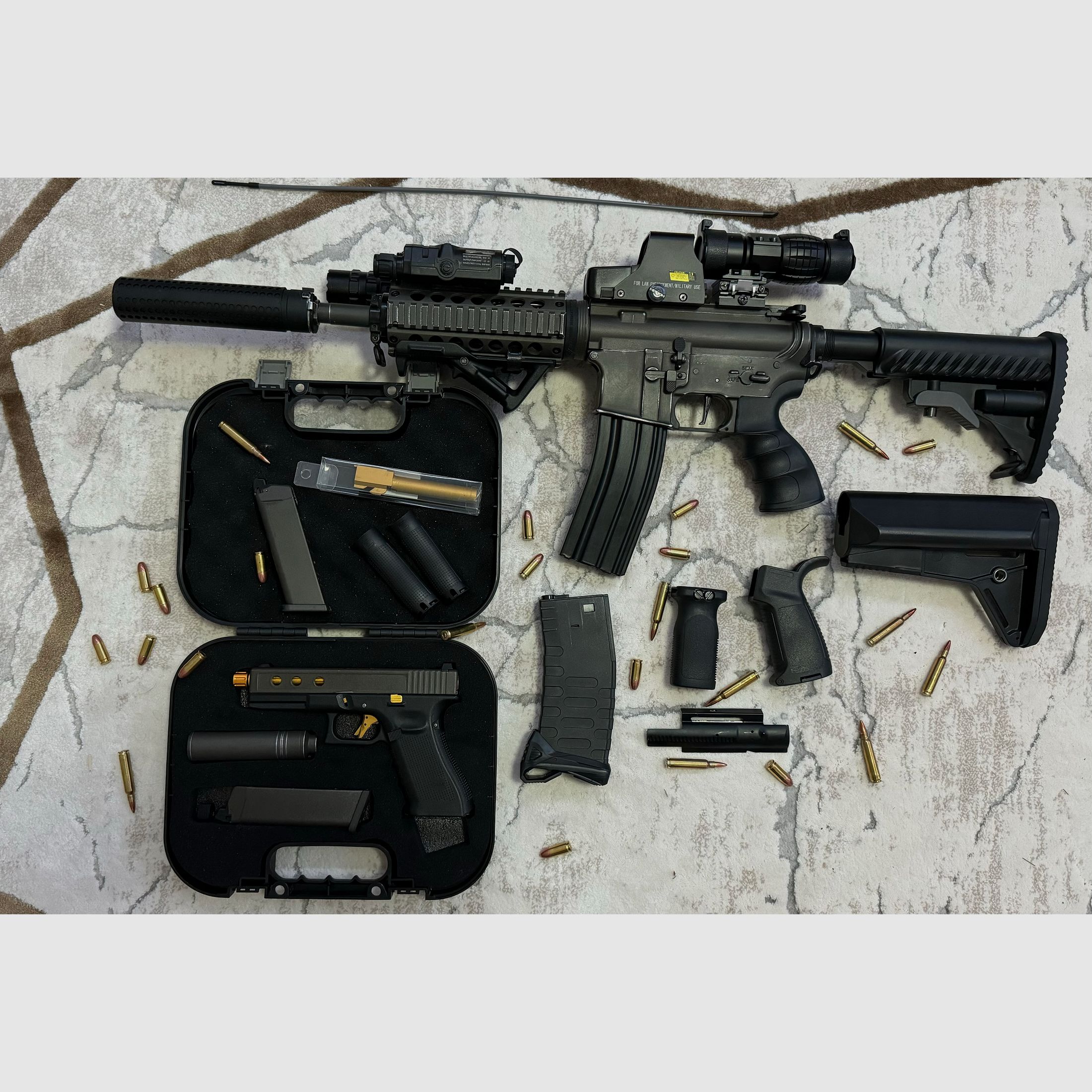  Cerakote AR15/M4 + Glock 17 (Cerakote, Handgefertigt, Sammlerstücke)