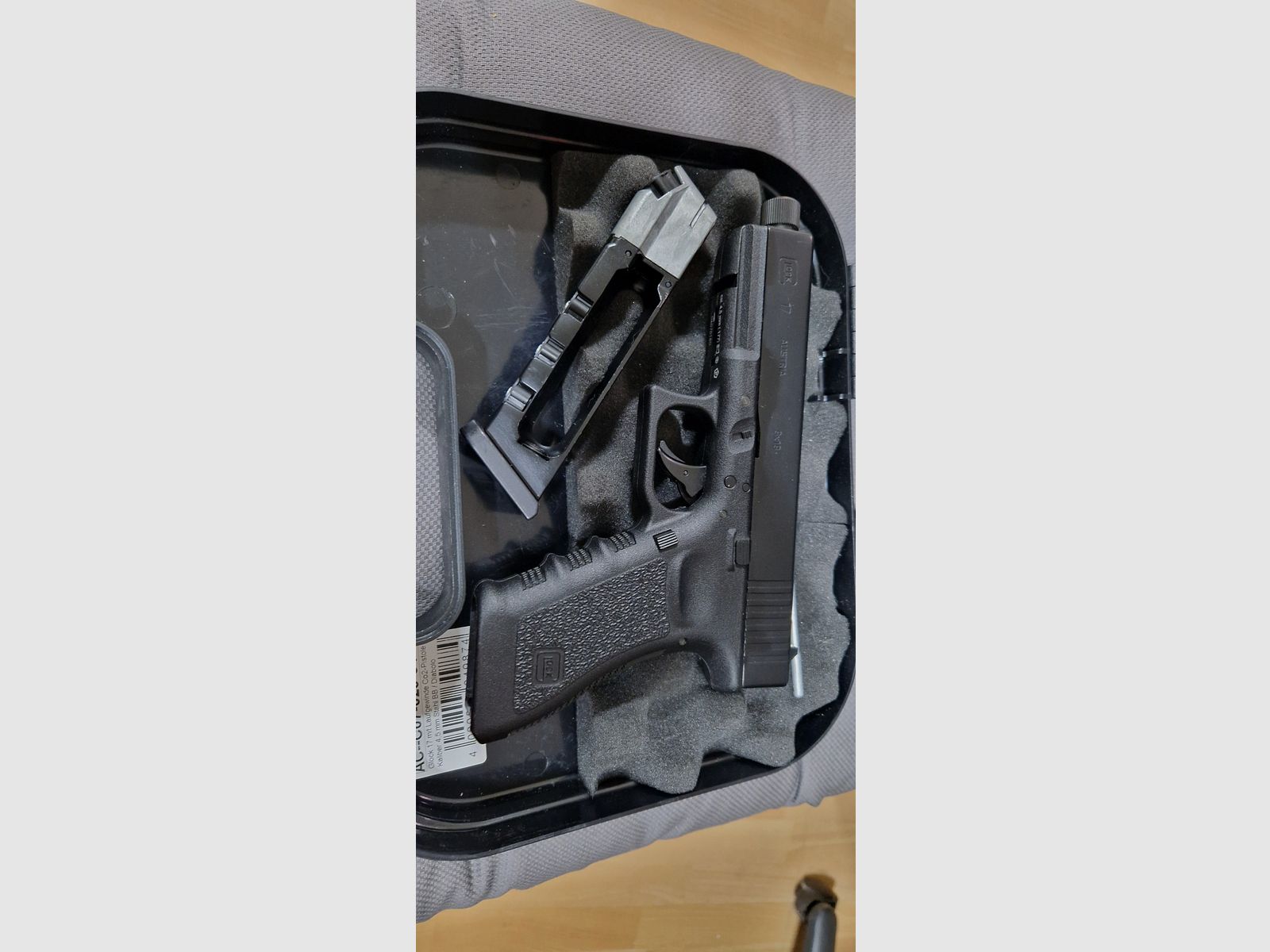 Glock 17 con filettatura della canna pistola Co2 calibro 4,5 mm acciaio BB / Diabolo caricatore difettoso!!!