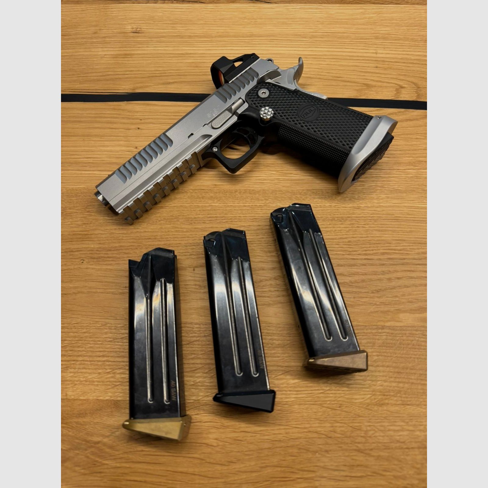 Bul SAS 2 SAW 2011 40 S&W Picatinny Optiken Reddot IPSC