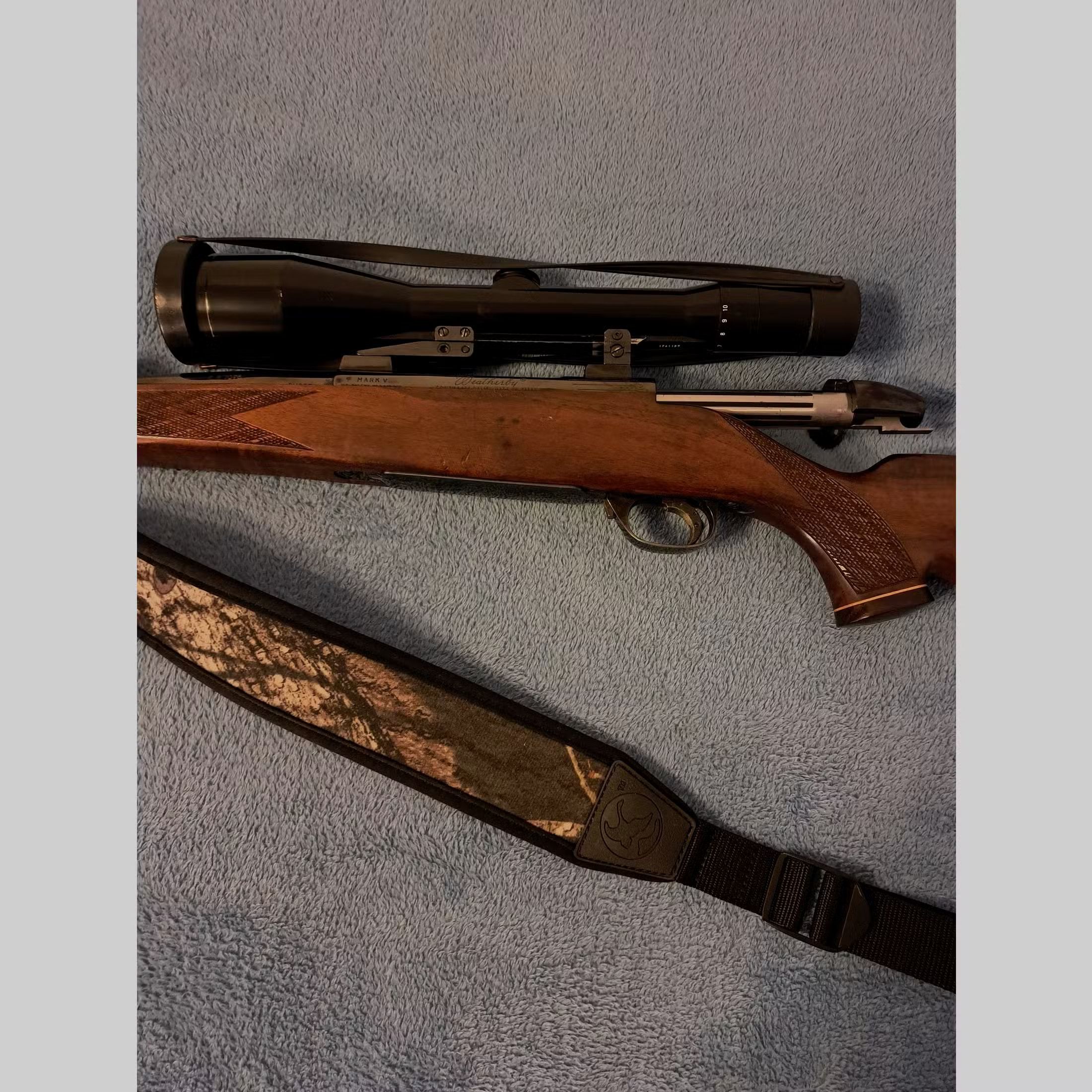 ⁷Weatherby Mark V  /  Kal. 8x68 S