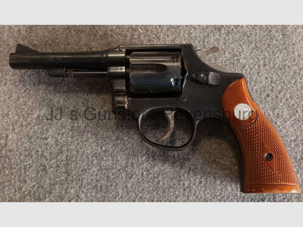 Taurus ähnlich S&W Military & Police