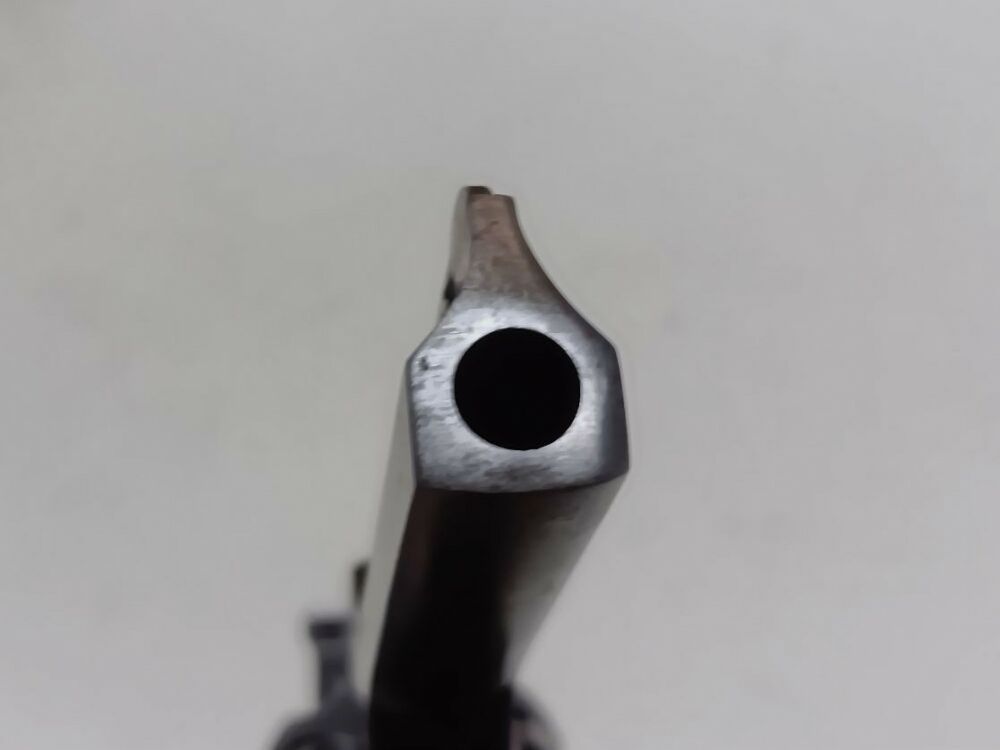 Webley & Scott revolver a tamburo