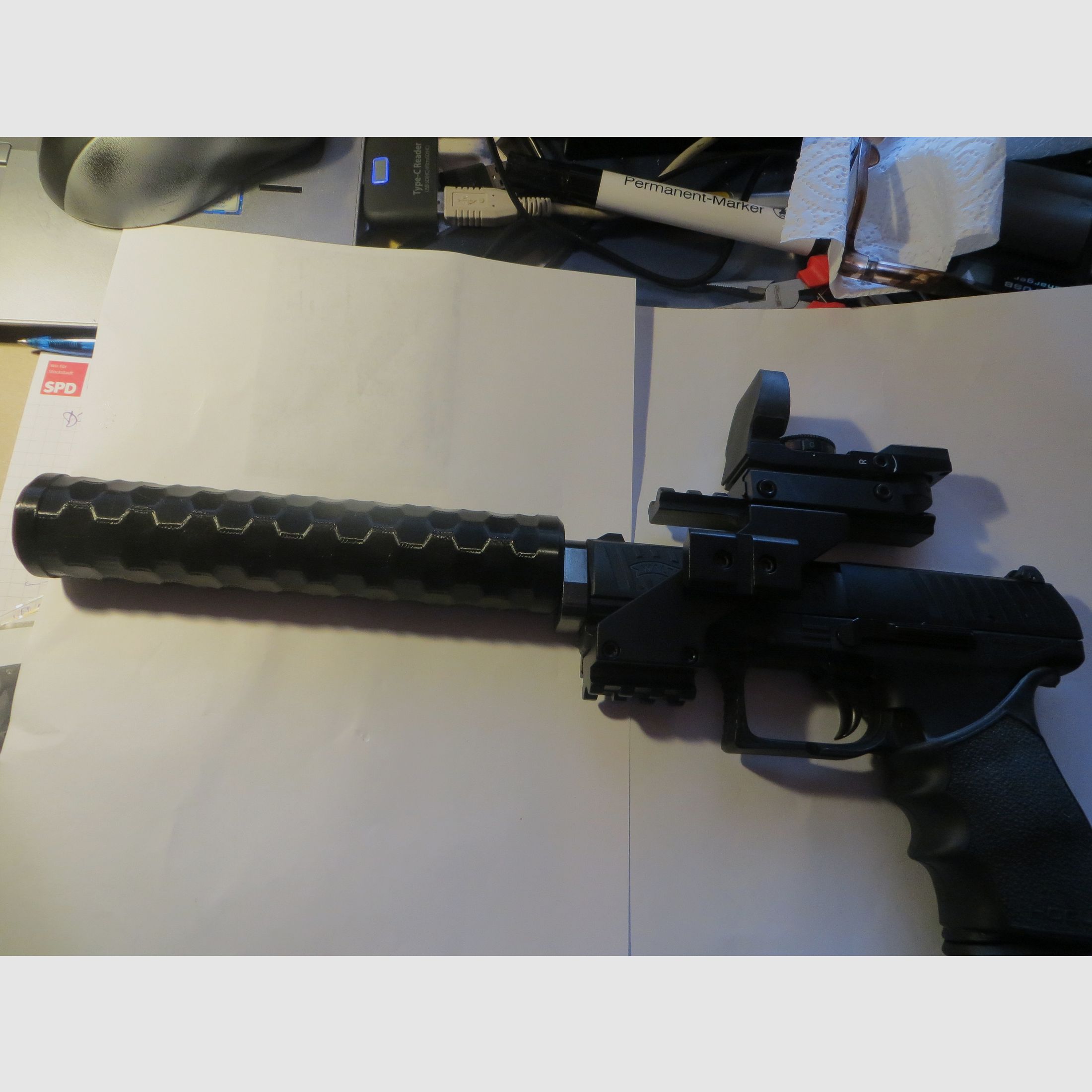 WALTHER PPQ  co2 4,5 Diabolo neuwertig mit Kompensator (Schalldämpferatrappe) und RedDot