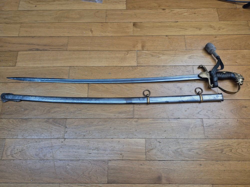 Bellissimo sabre da ufficiale di cavalleria tedesco KOD 89 – Guardia stella della Guardia prussiana con orecchio per un ufficiale subalterno della Guardia – Ottima lama curva a "lingua di carpa" – Nodo da cerimonia per ufficiale subalterno di cavalleria leggera – Circa 1900 – Condizioni generali molto buone, immagine 15 di 25