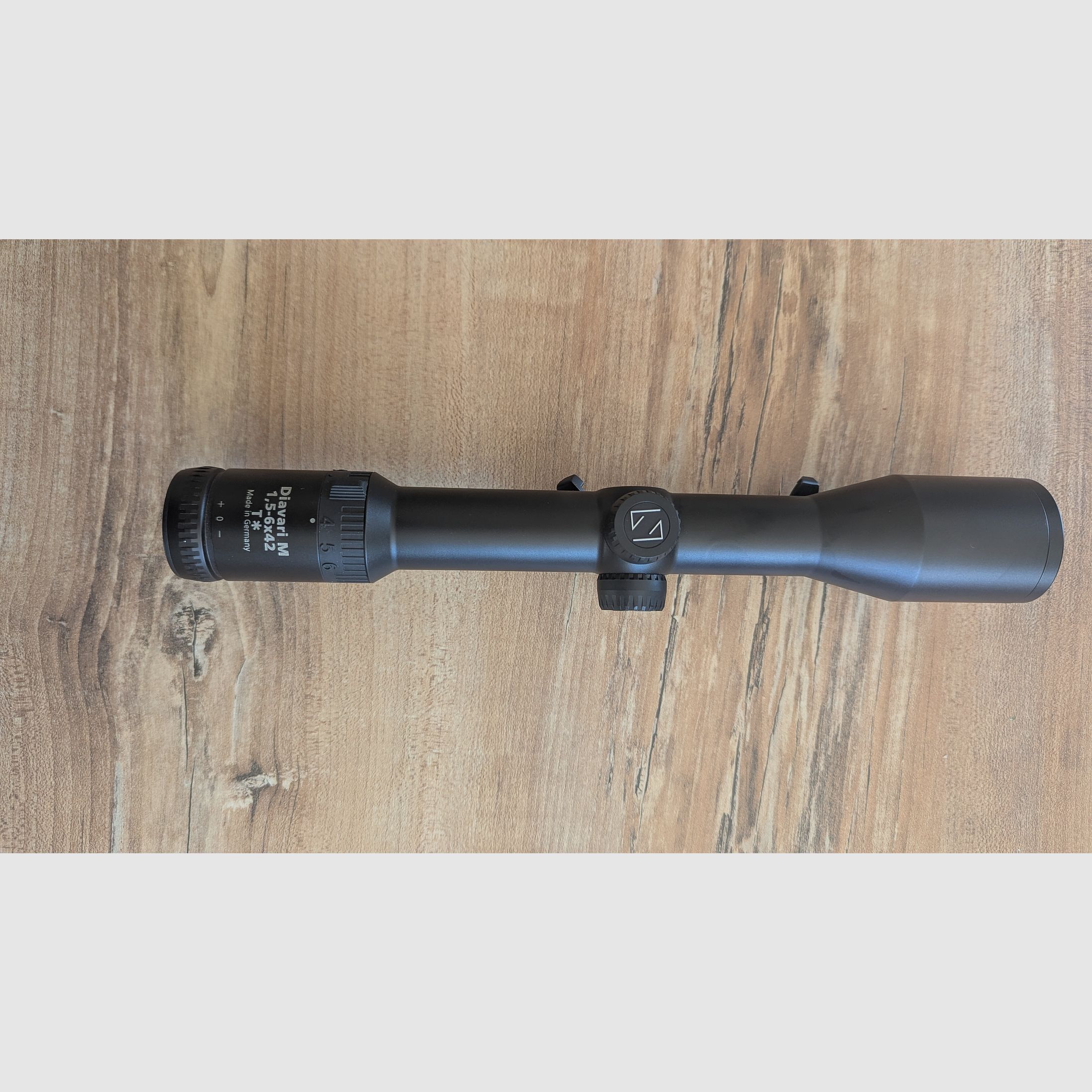 Zeiss Diavari VM 1,5–6x42 T* Zielfernrohr – neuwertig inklusive. Blaser Sattelmontage 