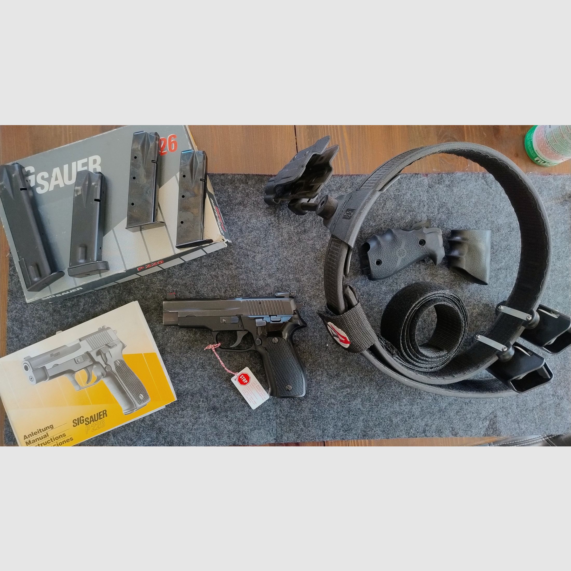 SIG P226 avec accessoires complets, image 1 sur 18