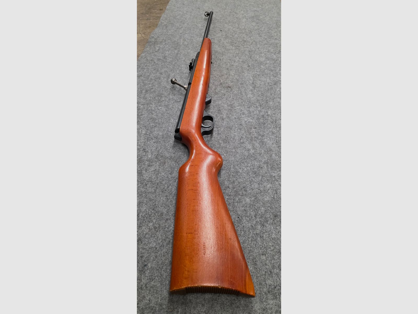 3.) Haenel Mod. 310 z delikatnym spustem w pięknym stanie, ładowacz, brak 49a