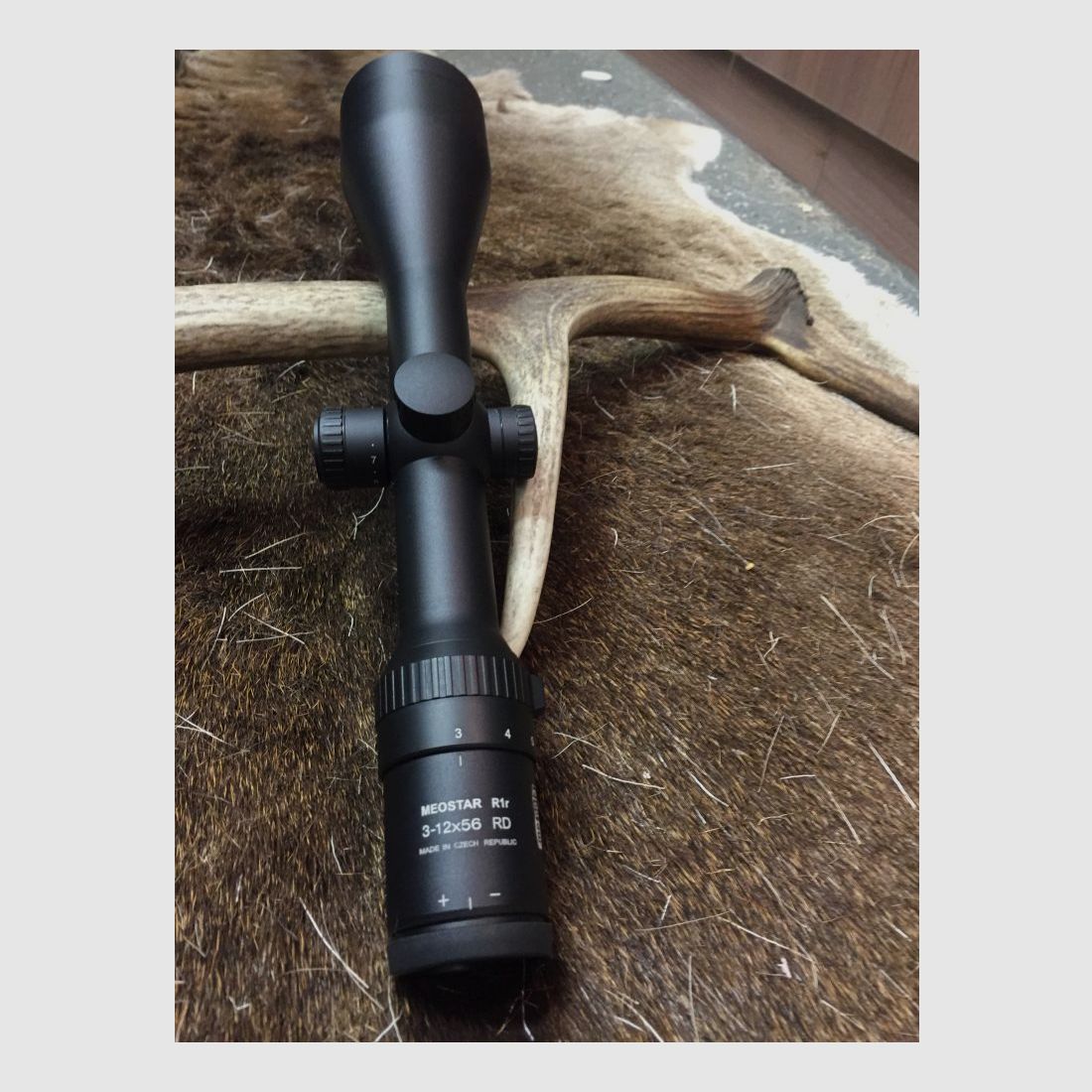 Meopta Meostar R1r 3-12x56 RD, mit Schiene