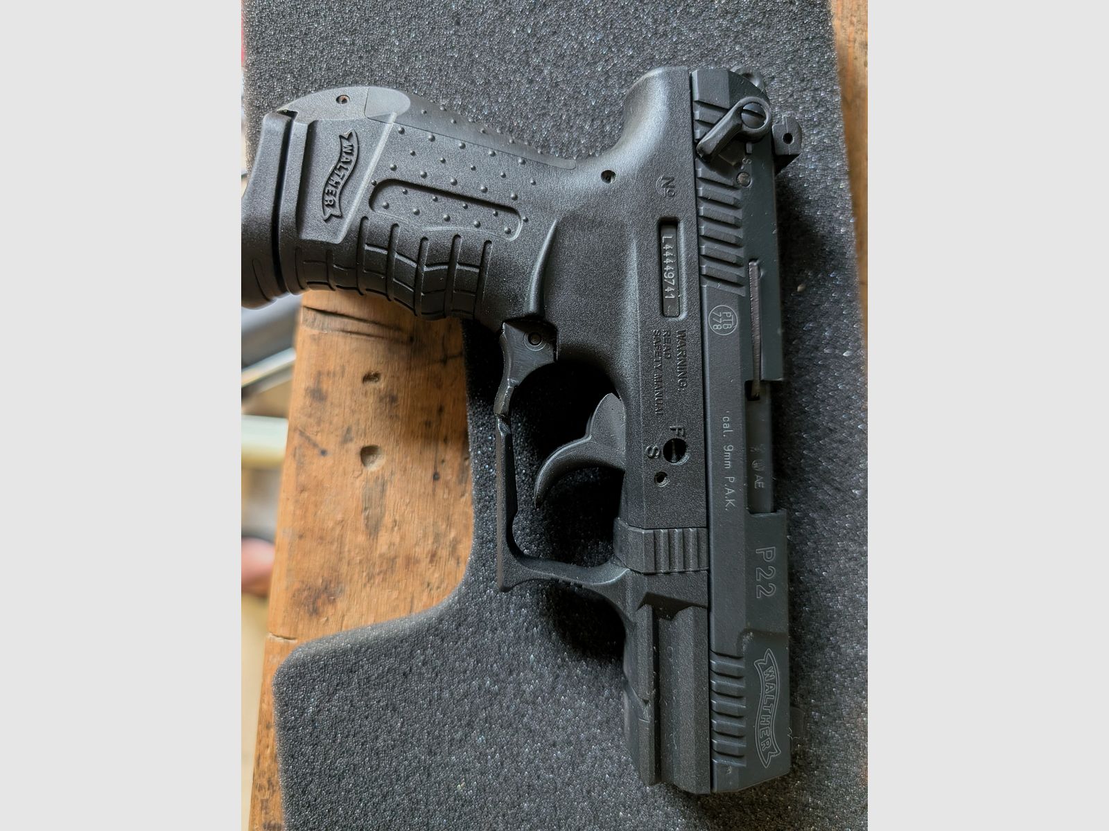 Walther P22 