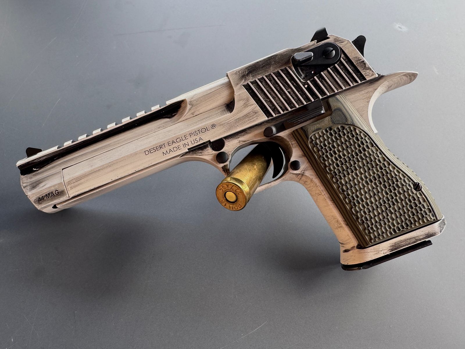 Desert Eagle .44 Mag. Magnum Research