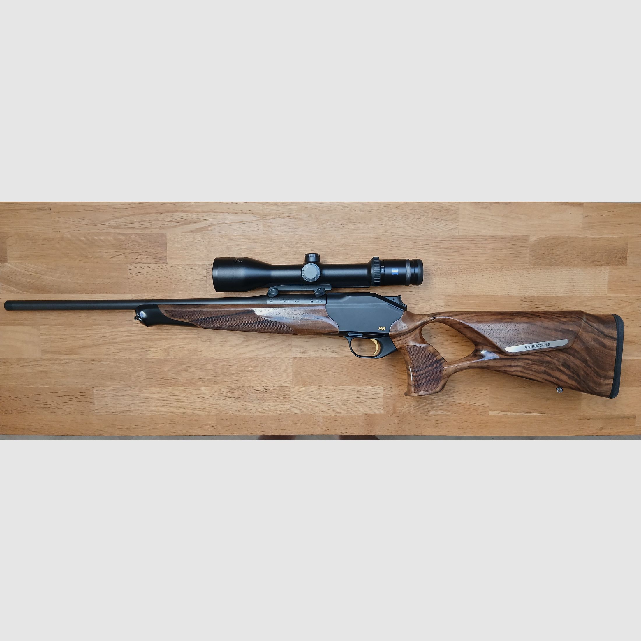 Blaser R8 Success wood, image 2 of 9