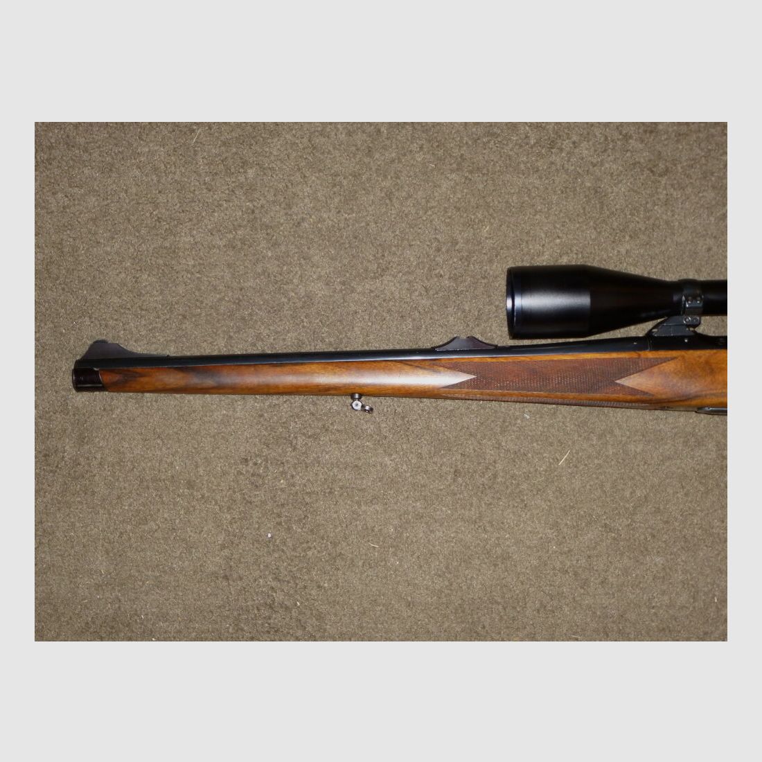 Sauer & Sohn 90, carabina, zur izquierda