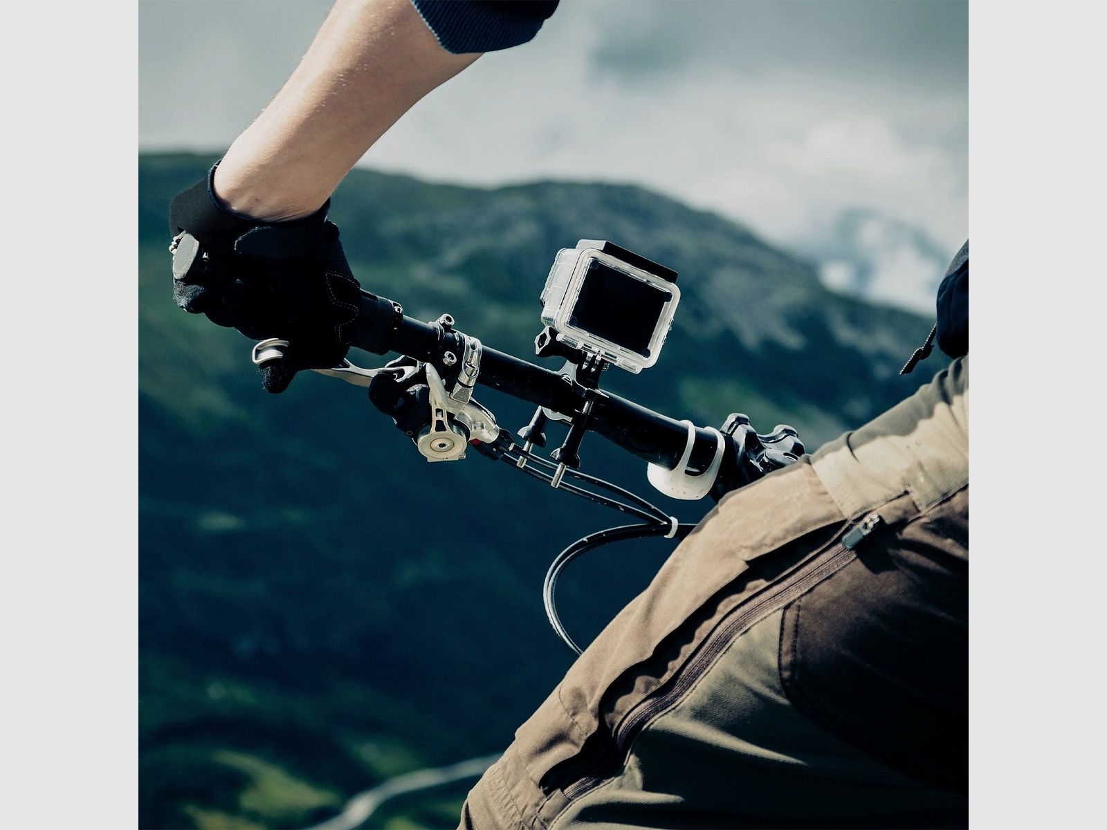 H5 Pro Action Cam 4K + Monopod + Zubehör, Bild 12 von 13