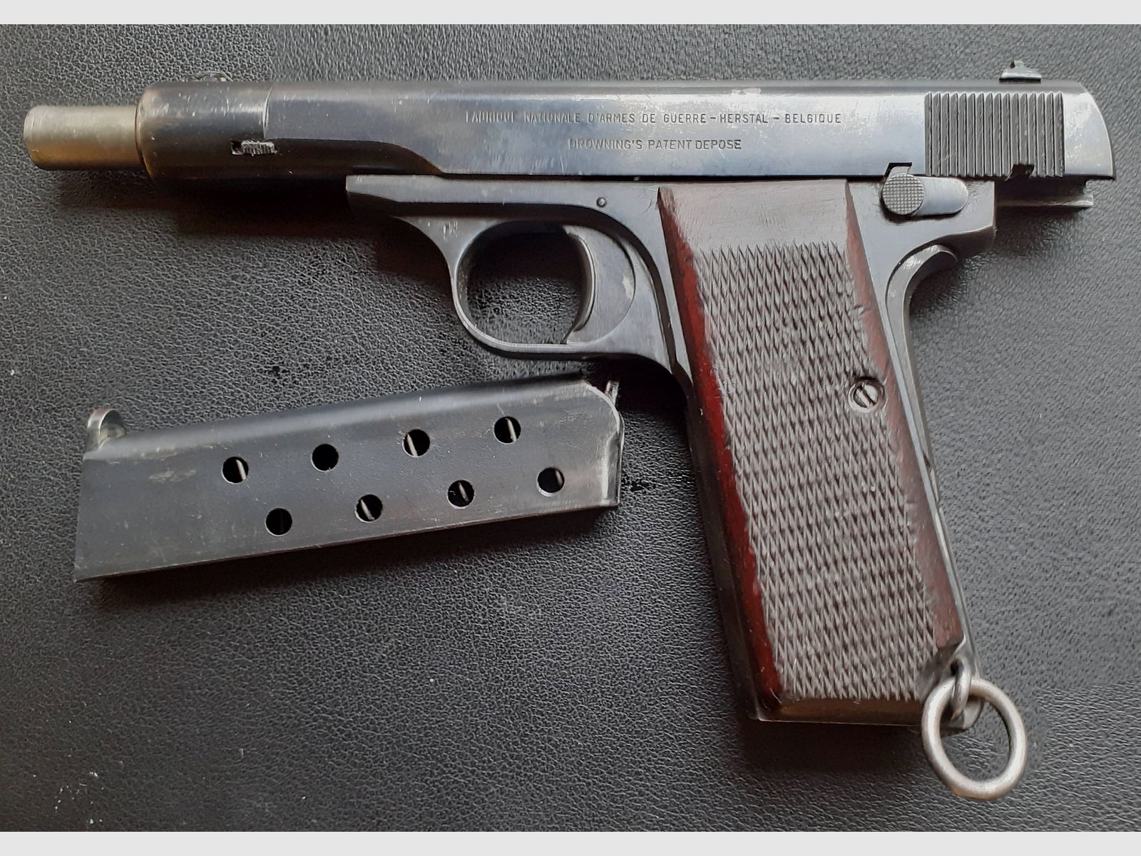 FN 10 / 22, Bild 1 von 2