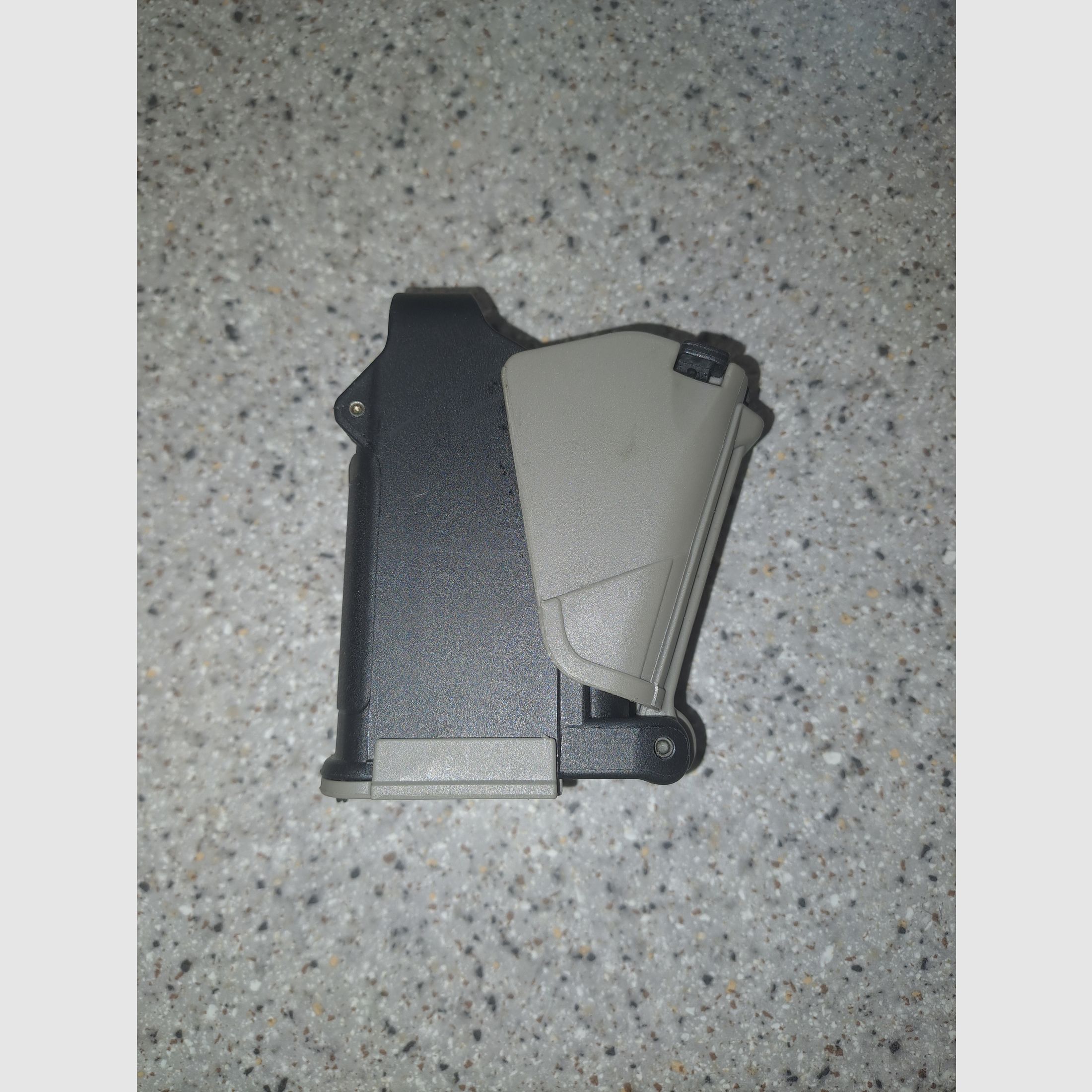 MAGLULA Speedloader/Magazinlader22UpLULA Pistol Mag Loader 62B22lr doppelreihige und  einreihige Magazine