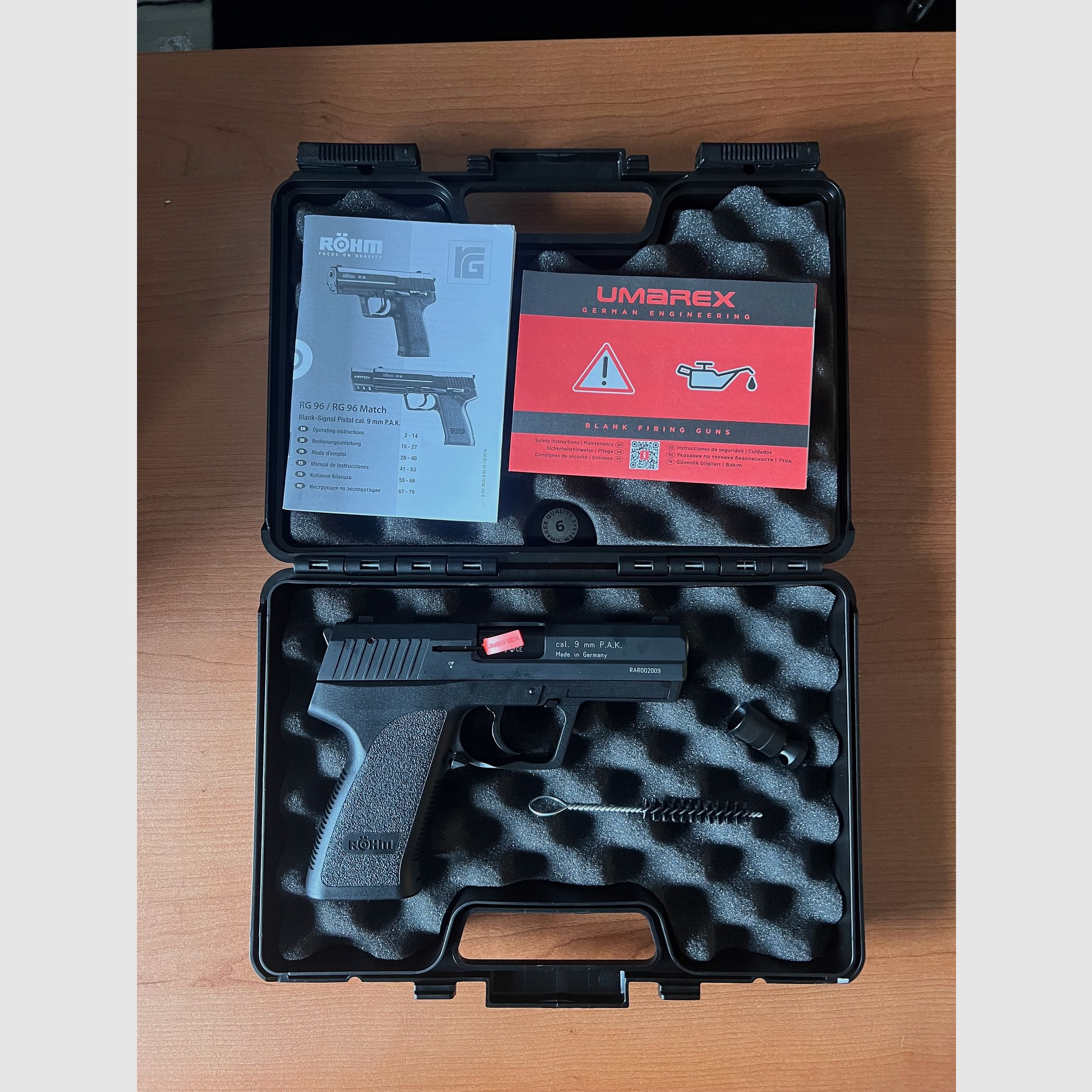 Röhm RG 96 gas signal pistol 9mm P.A.K. – full set in original packaging
