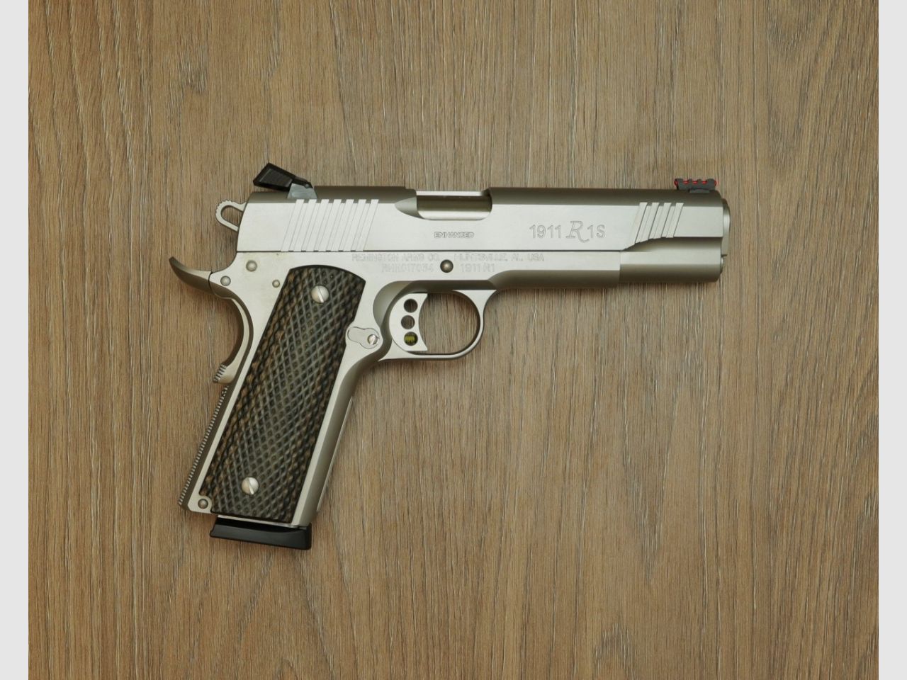 1911 R1 Enhanced Inox, Bild 1 von 2