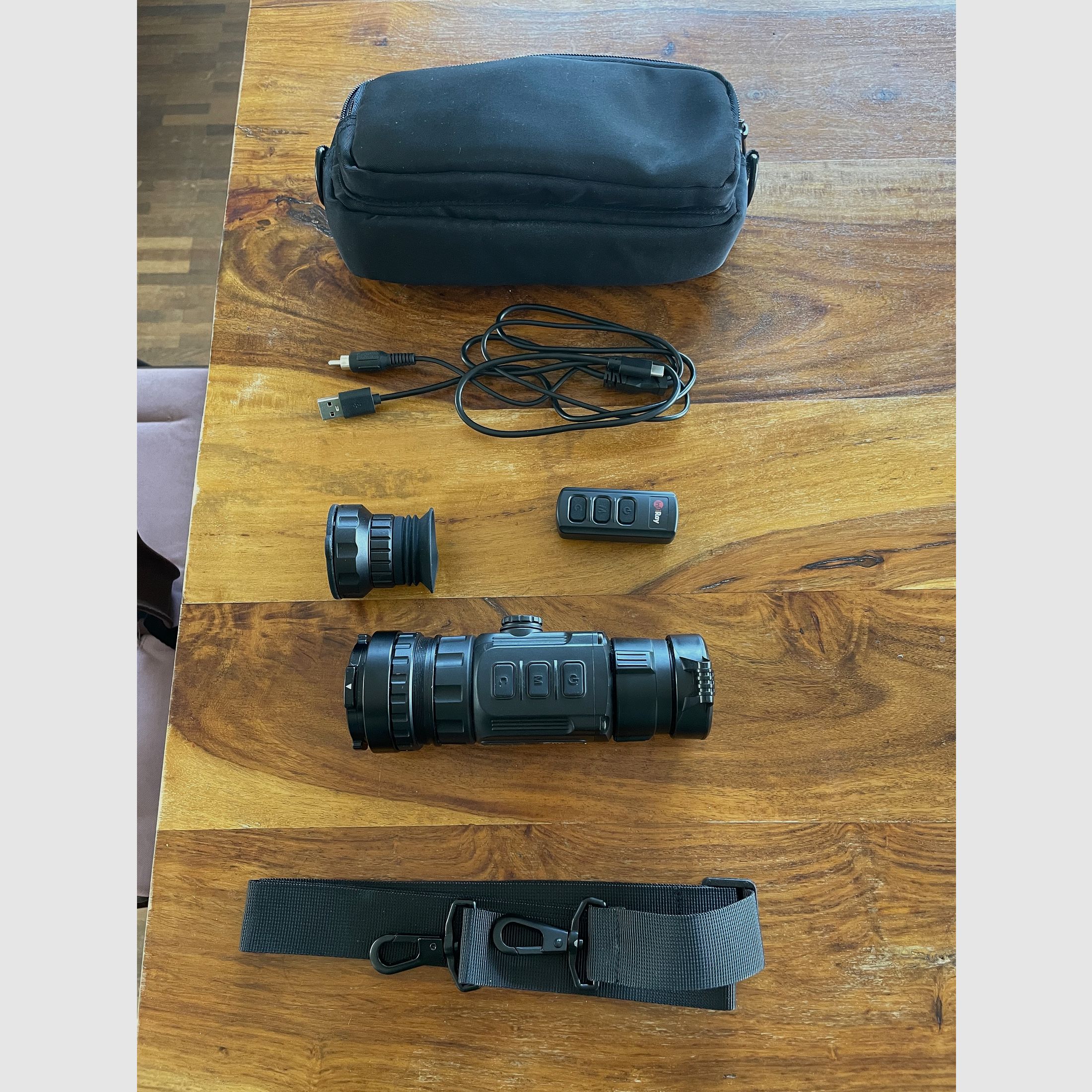 Infiray CL 42 thermal imaging attachment