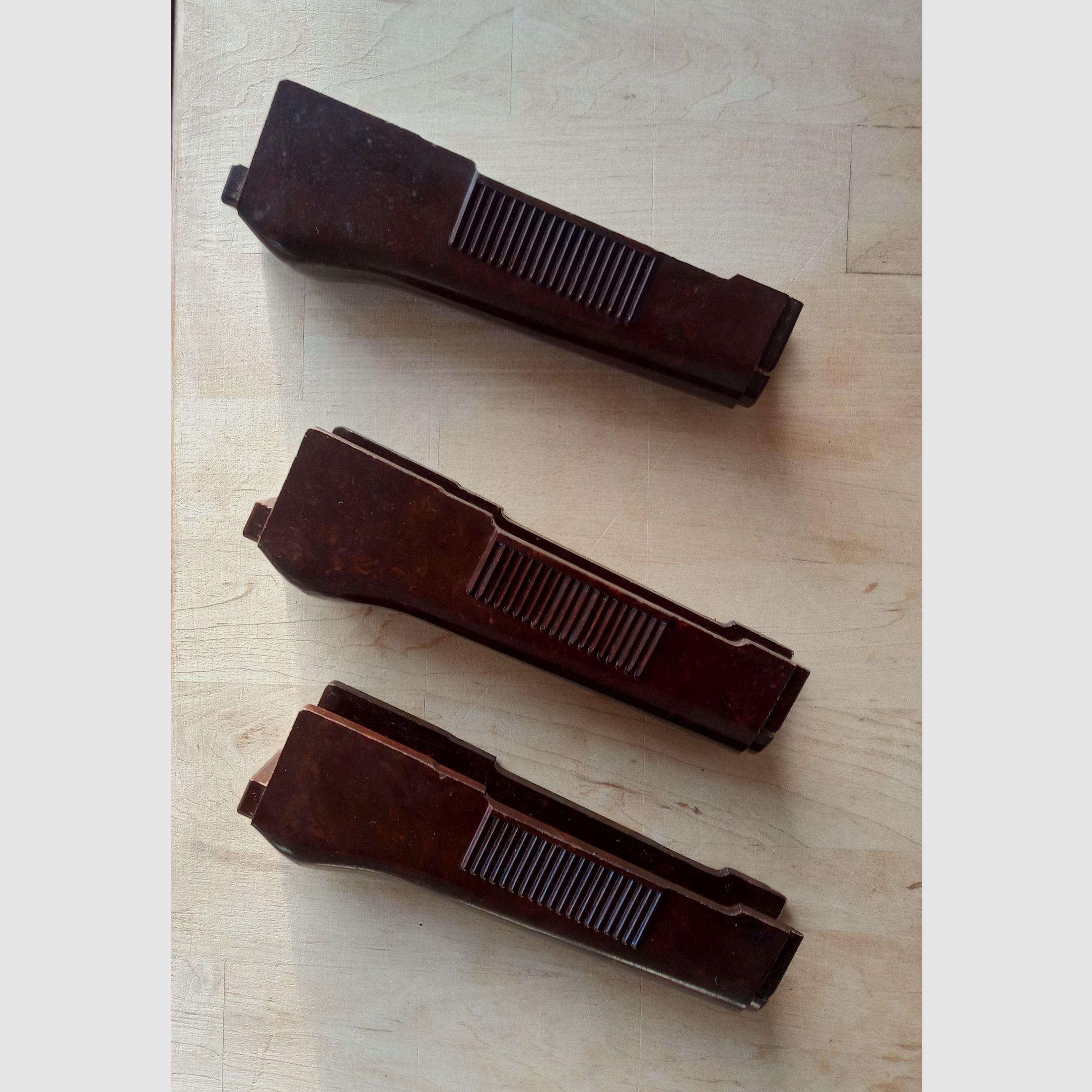 3 pieces of original lower AK handguards made of finest East German Bakelite in excellent condition DDR / NVA // AK74 AKM MPi-Km MPi-74nk AK47
