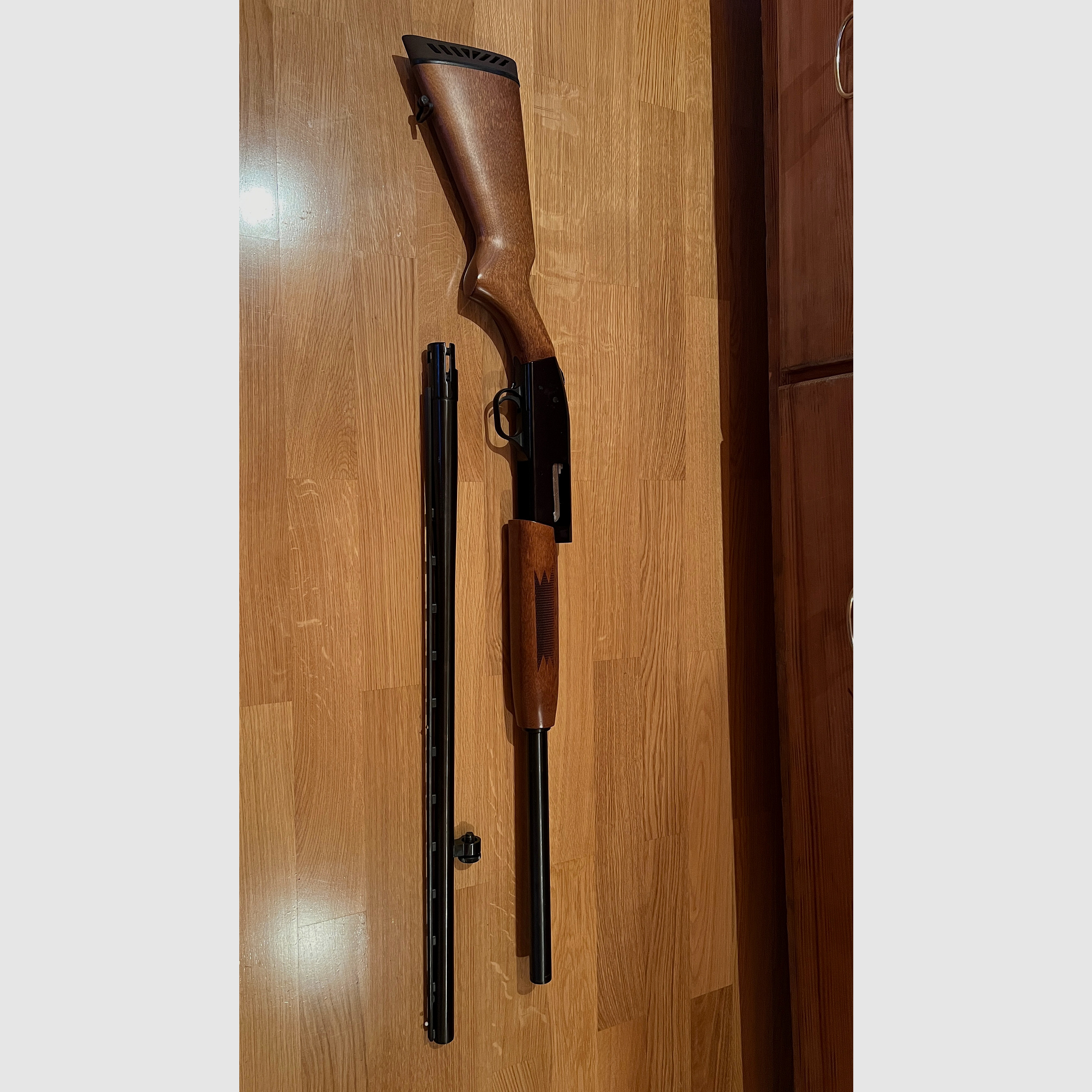 Mossberg Pumpgun Repetierflinte Shot Gun ATP8 500A Kaliber 12/76