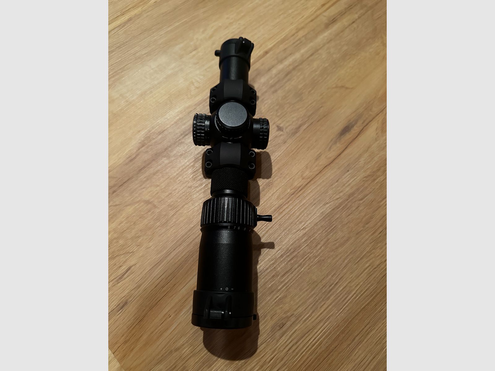 Vortex Strike Eagle 1-8 x 24 con montaggio