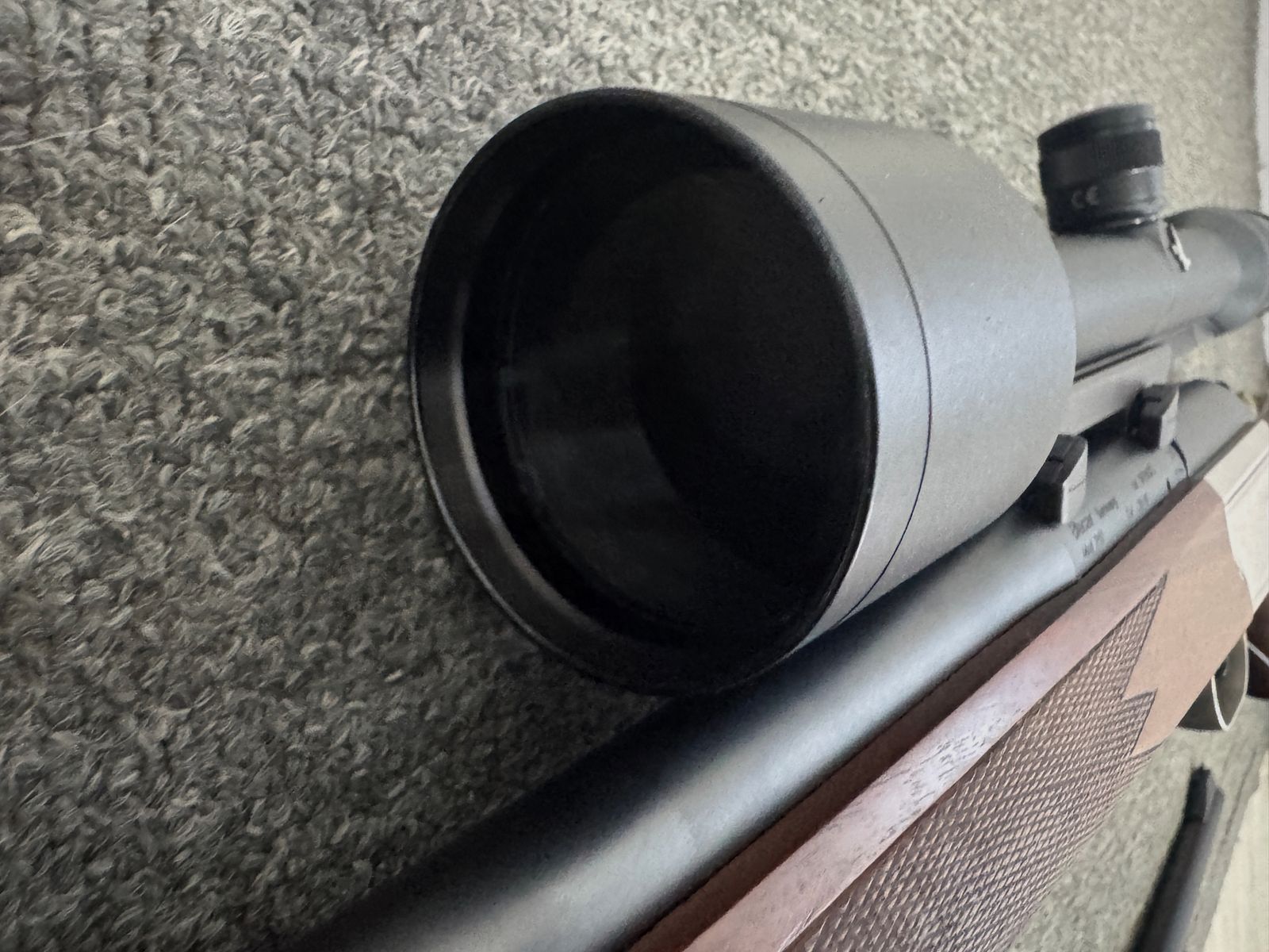 Blaser R93 .30-06 & 9,3x62 mit Swarovski 2,5-10x56 LP und Sattelmontage, Bild 10 von 10