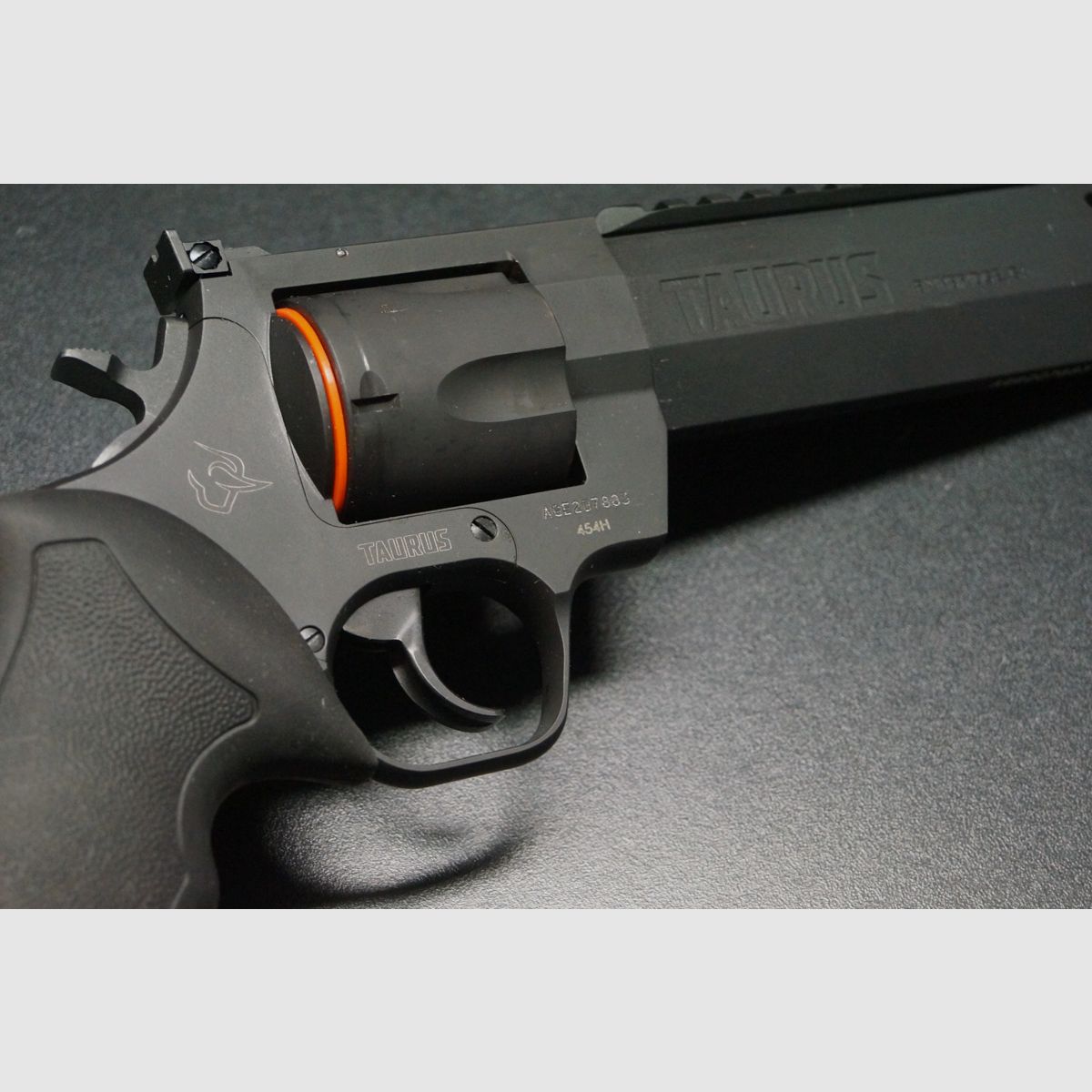 Taurus Raging Hunter 454 Black 6.75″, Bild 3 von 8