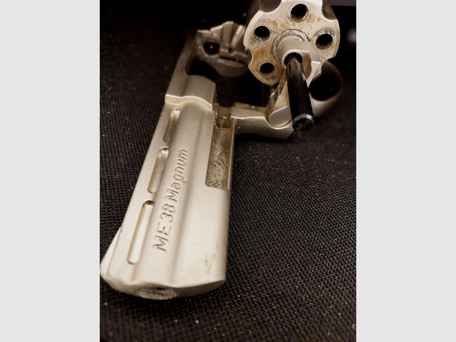 ME 38 Magnum Schreckschuss-Revolver, matt vernickelt im Kaliber 9mm R.K. (PTB 706)