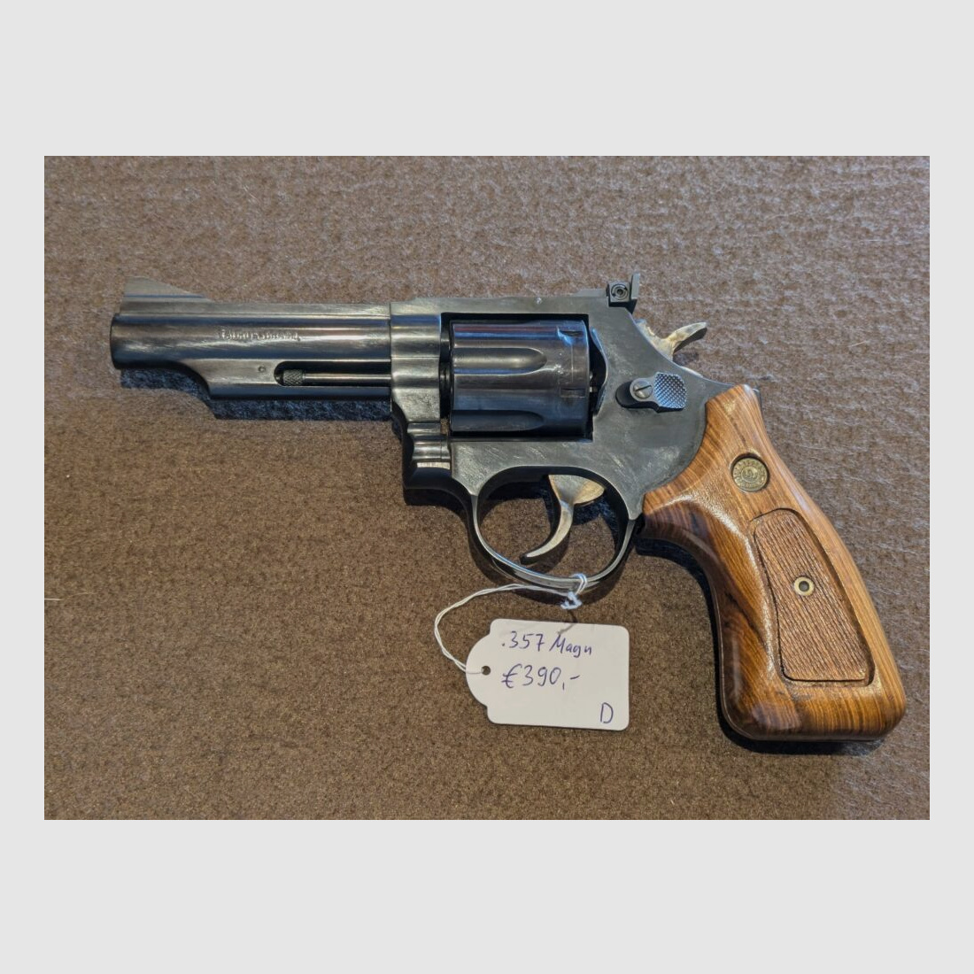 Taurus	 Revolver