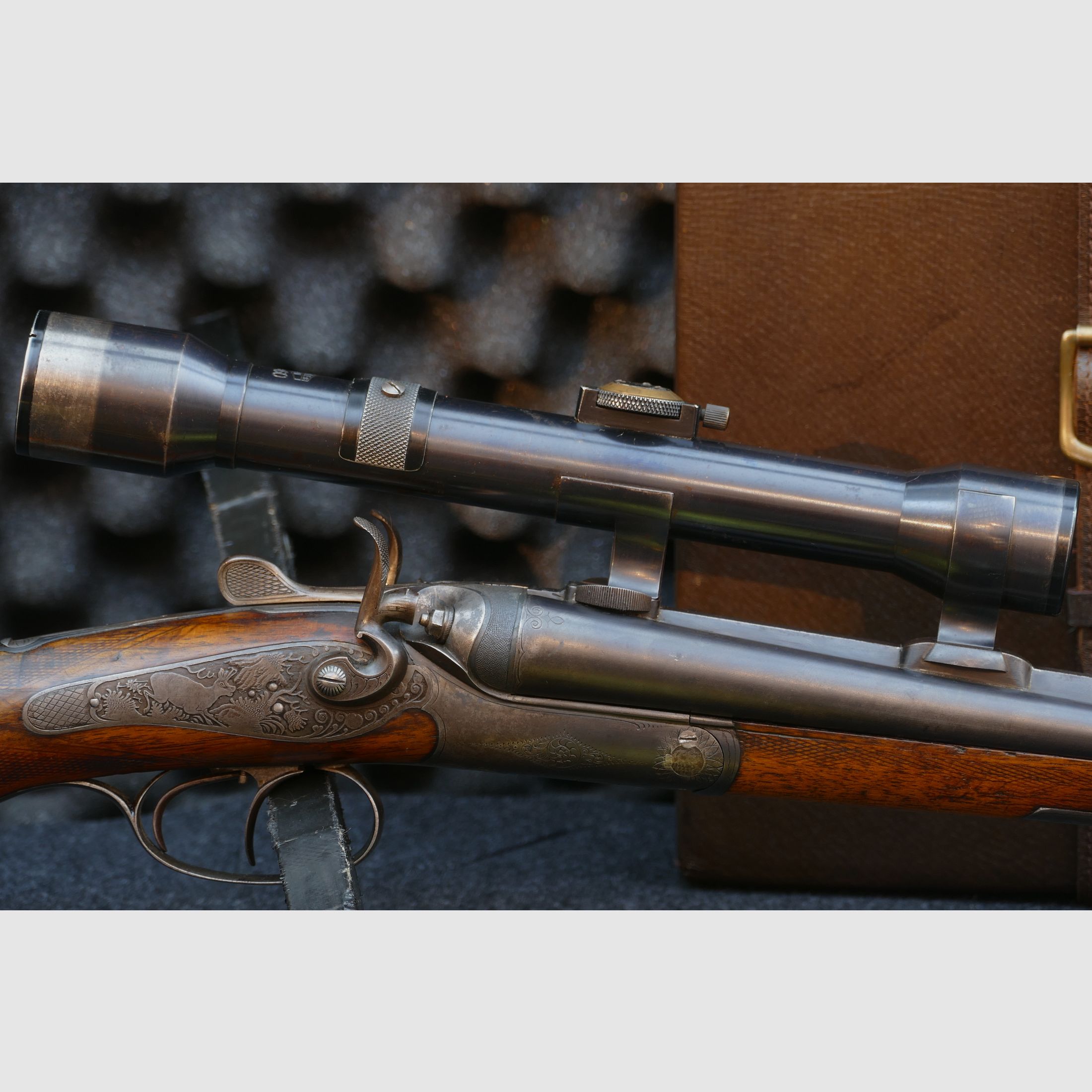 Fucile a canne sovrapposte di Ferlach, calibro 8×57 R‑360 / 16/65, cannocchiale Kahles Vienna H/4×, valigetta in pelle, matrici, bossoli e proiettili (173)