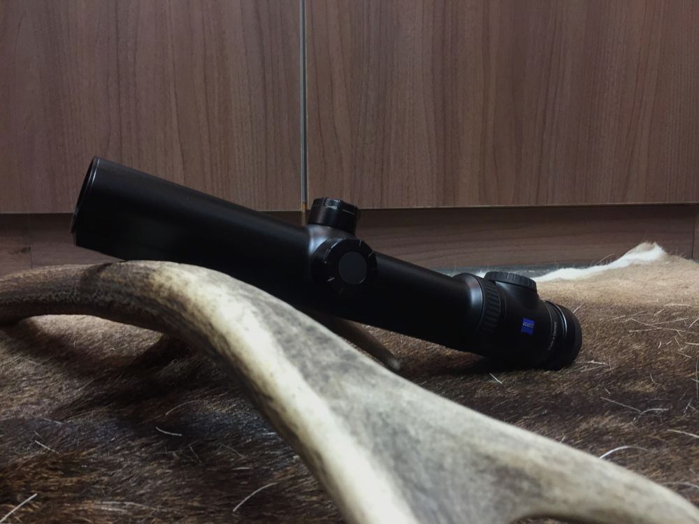 Zeiss Victory V8 1,1-8x24 M, mit Schiene