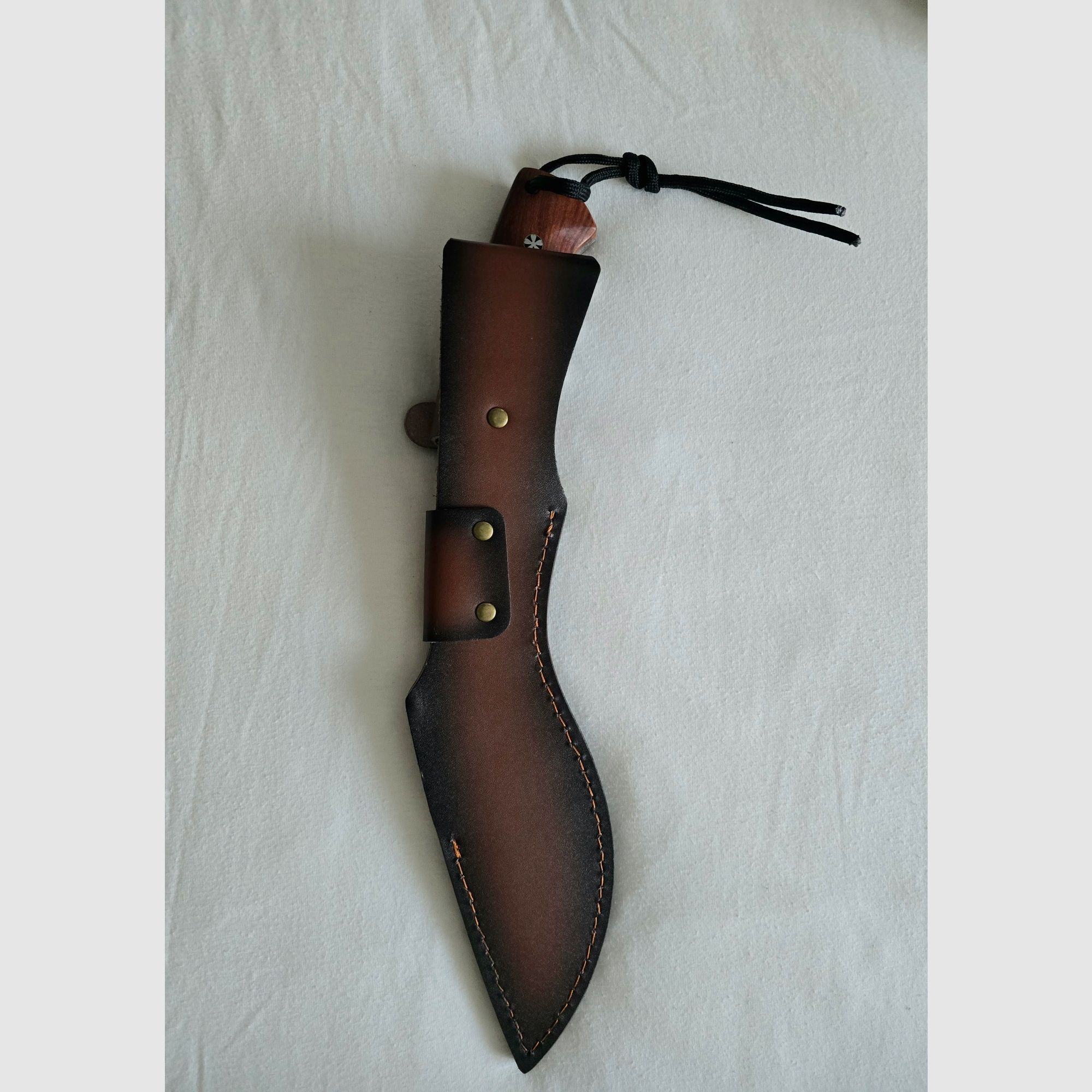 Couteau Kukri Purple Dragon – Couteau robuste pour l'extérieur avec étui en cuir embossé