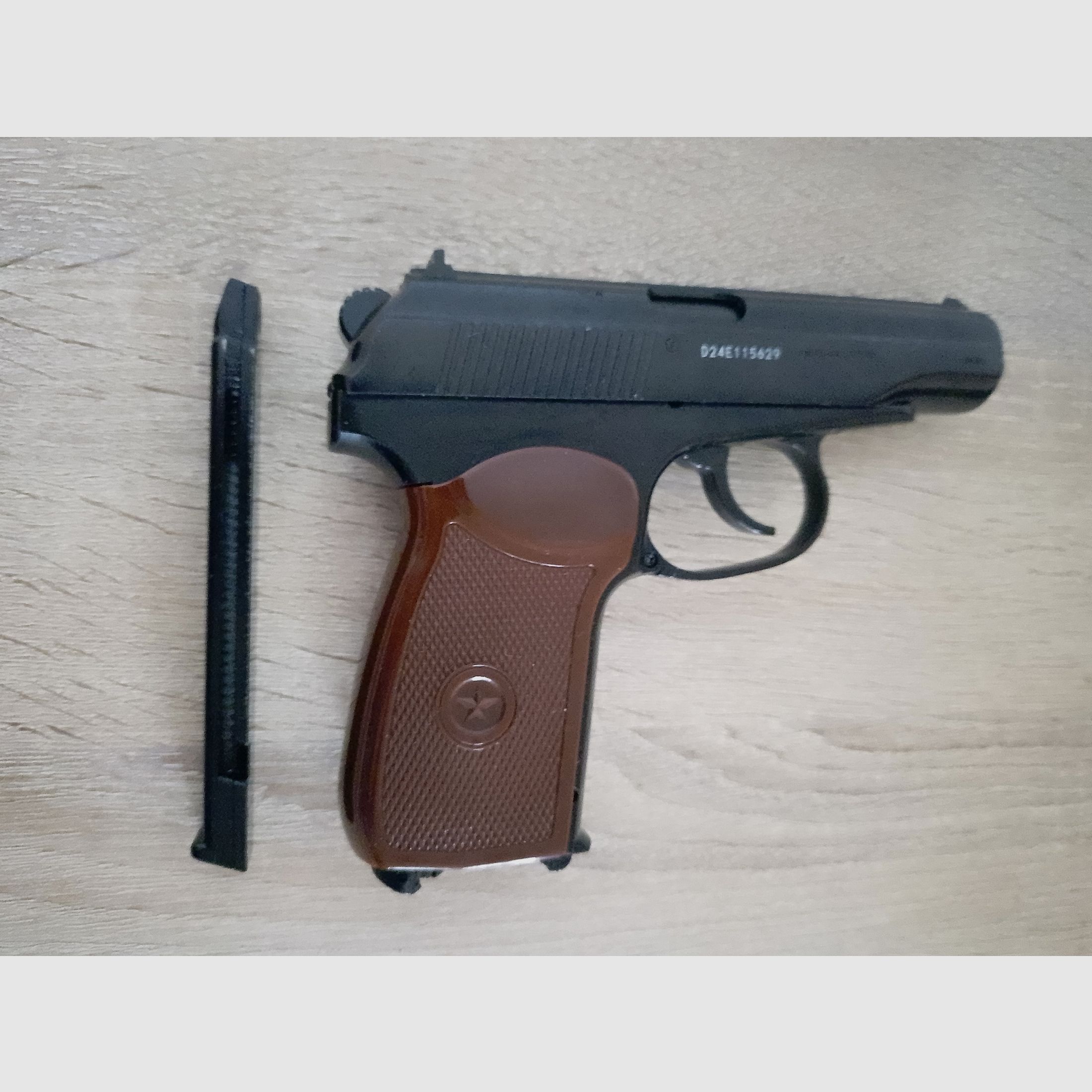 Makarov  CO 2  Pistole