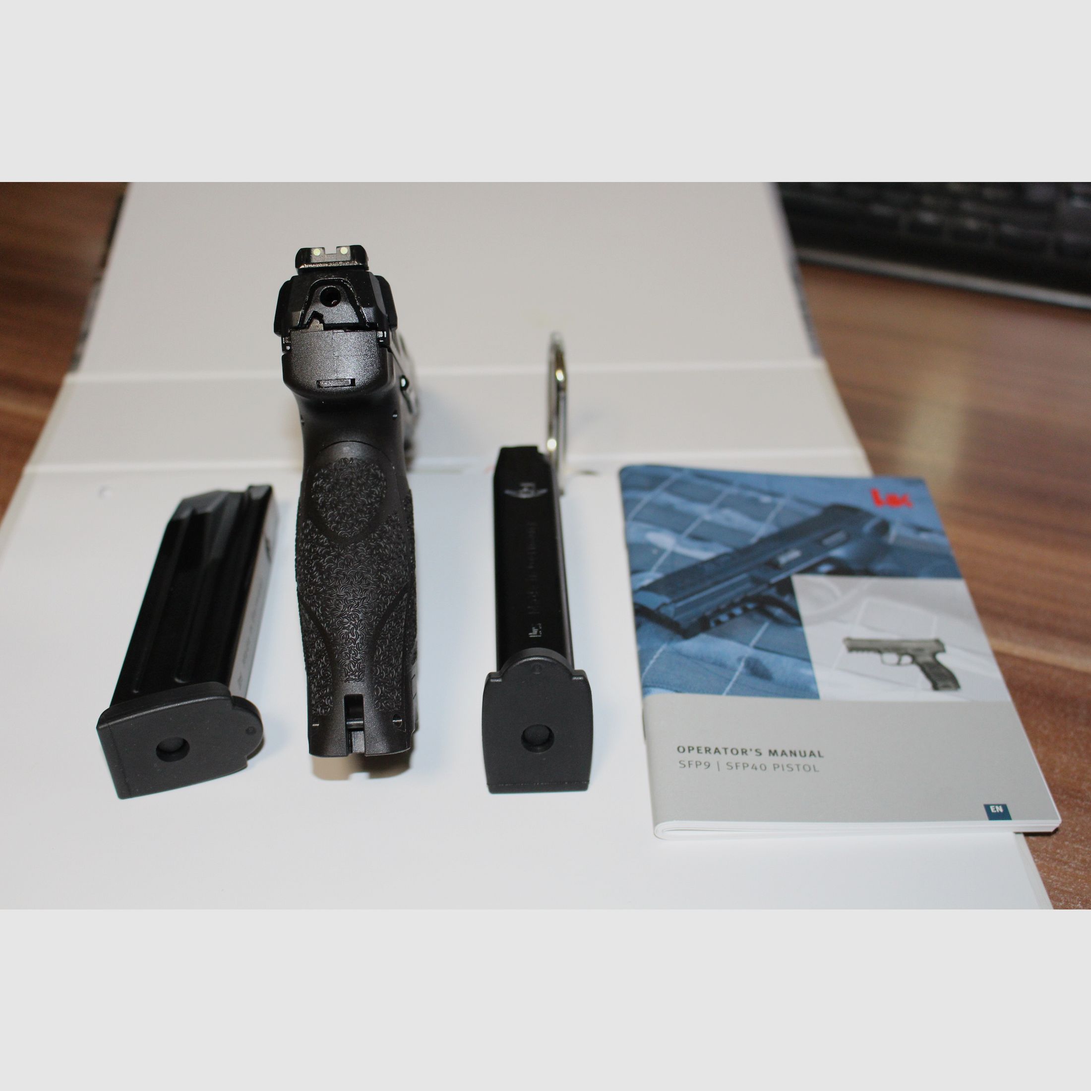 Halbautomatische Pistolie HK SFP 9 SD