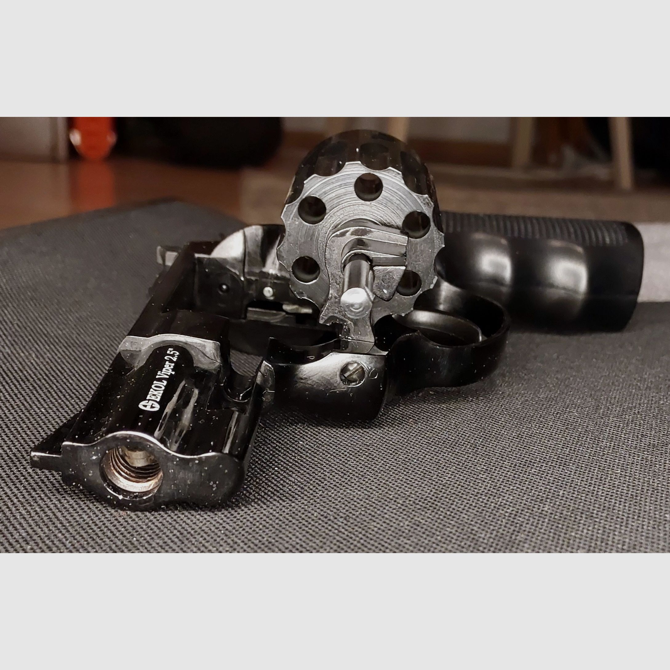 Ekol Viper 2,5 Zoll Schreckschuss Revolver Schwarz 9 mm R.K. (PTB 1063) Stahltrommel