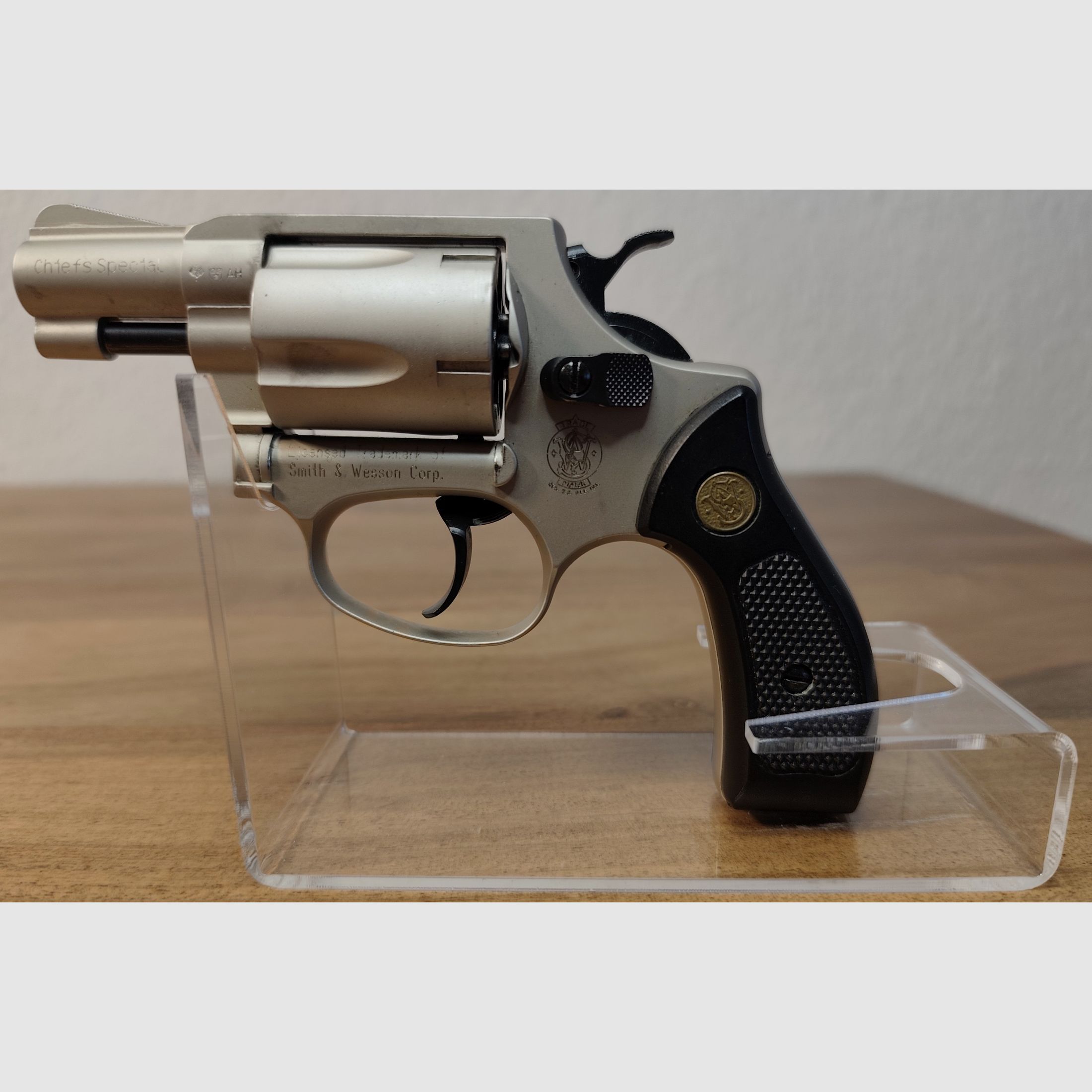 Smith & Wesson Chiefs Special blank firing revolver cal. 9mm R.K.