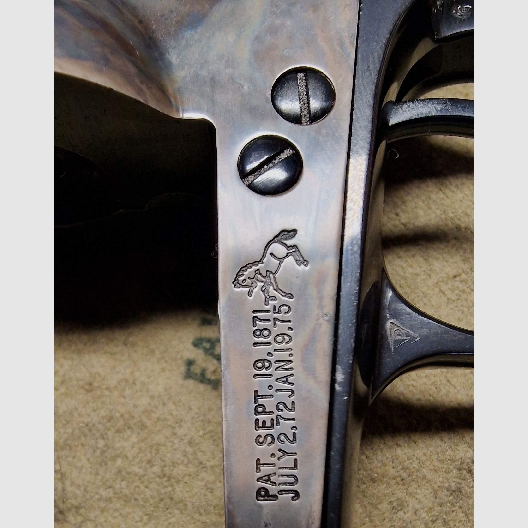 Revólver occidental Colt SAA .45LC