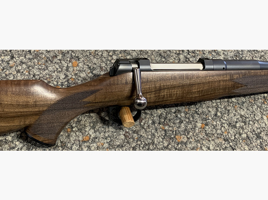 Neuware---Mauser M03 Holzklasse 6 300 Win Mag 56cm Lauf mit Gewinde M15x1, Kombiabzug