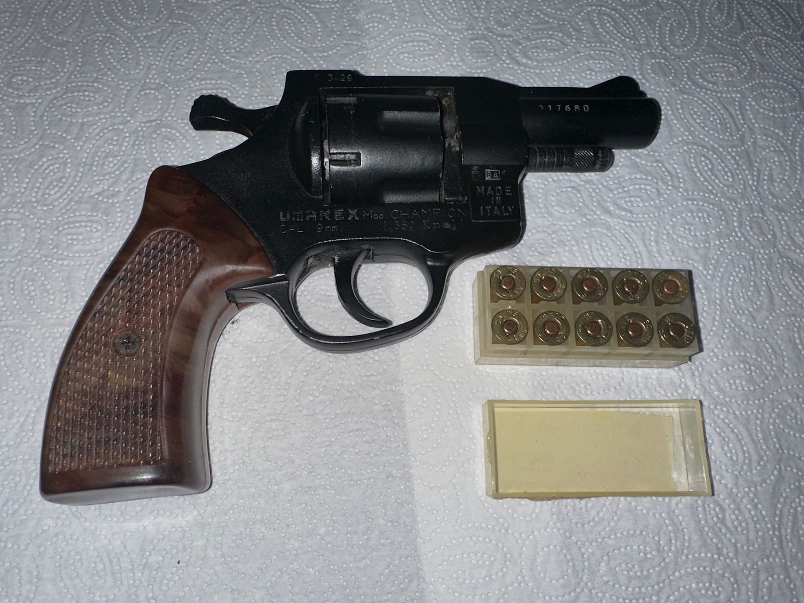 Umarex Revolver Champion Schreckschuss SRS