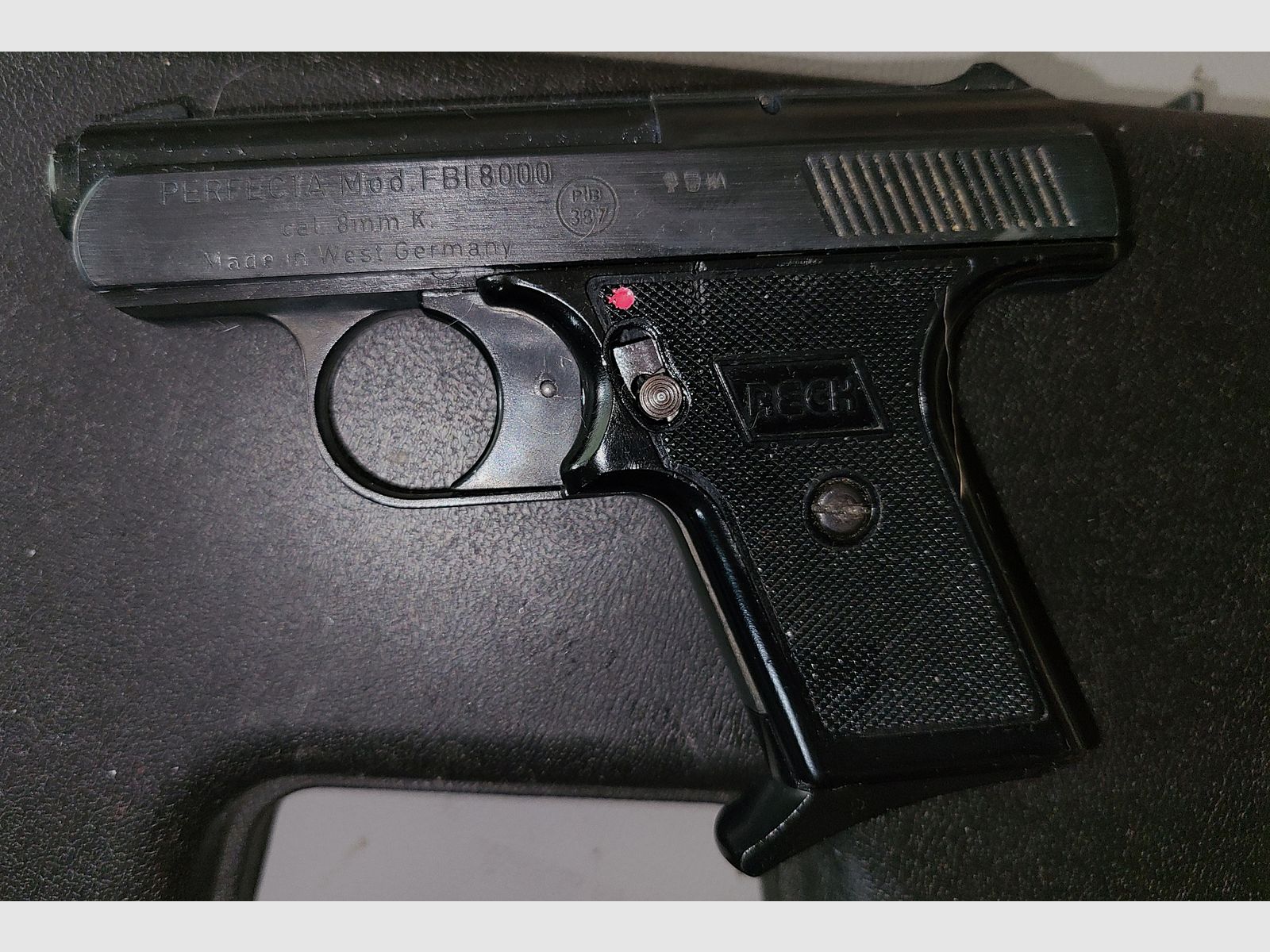 PERFECTA MOD. FBI 8000 / 8mm /  PTB 387  / SCHRECKSCHUSS / GAS PISTOLE / SILVESTER / SELBSTVERTEIDIGUNG OHNE ZUBEHÖR 