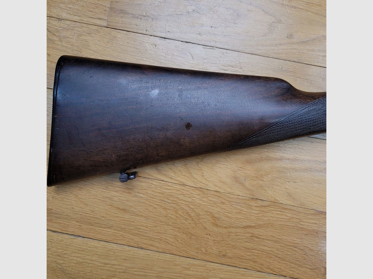 Bellissimo fucile sovrapposto – calibro 16/65 – ottima manifattura artigianale di Saint-Étienne – sopravvissuto alla seconda guerra mondiale – arma elegante in stile inglese – legni e checkering bellissimi – bluing in ottime condizioni – arma leggera eppure in bel acciaio – Bellissimo fucile in TBE+, immagine 25 di 33