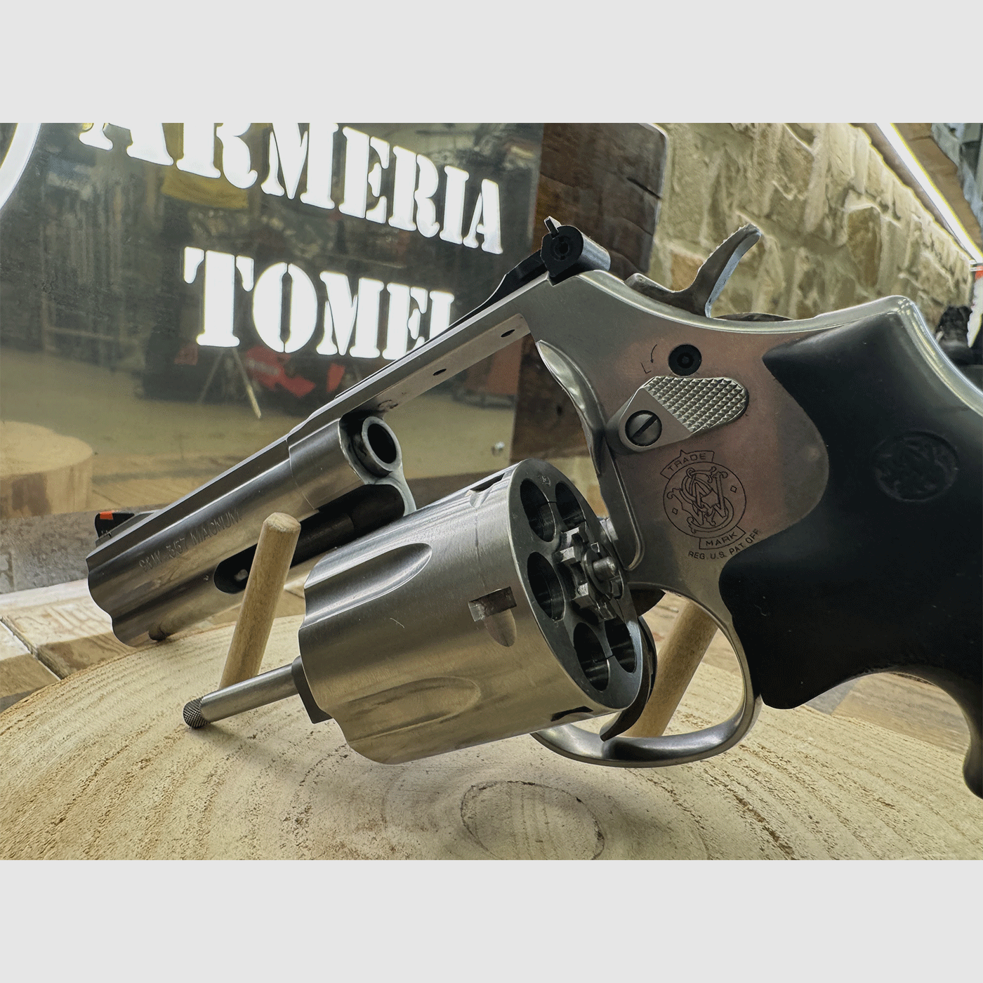 USED – REVOLVER – SMITH & WESSON MOD. 686-6 4" cal. 357 Mag., image 4 of 5