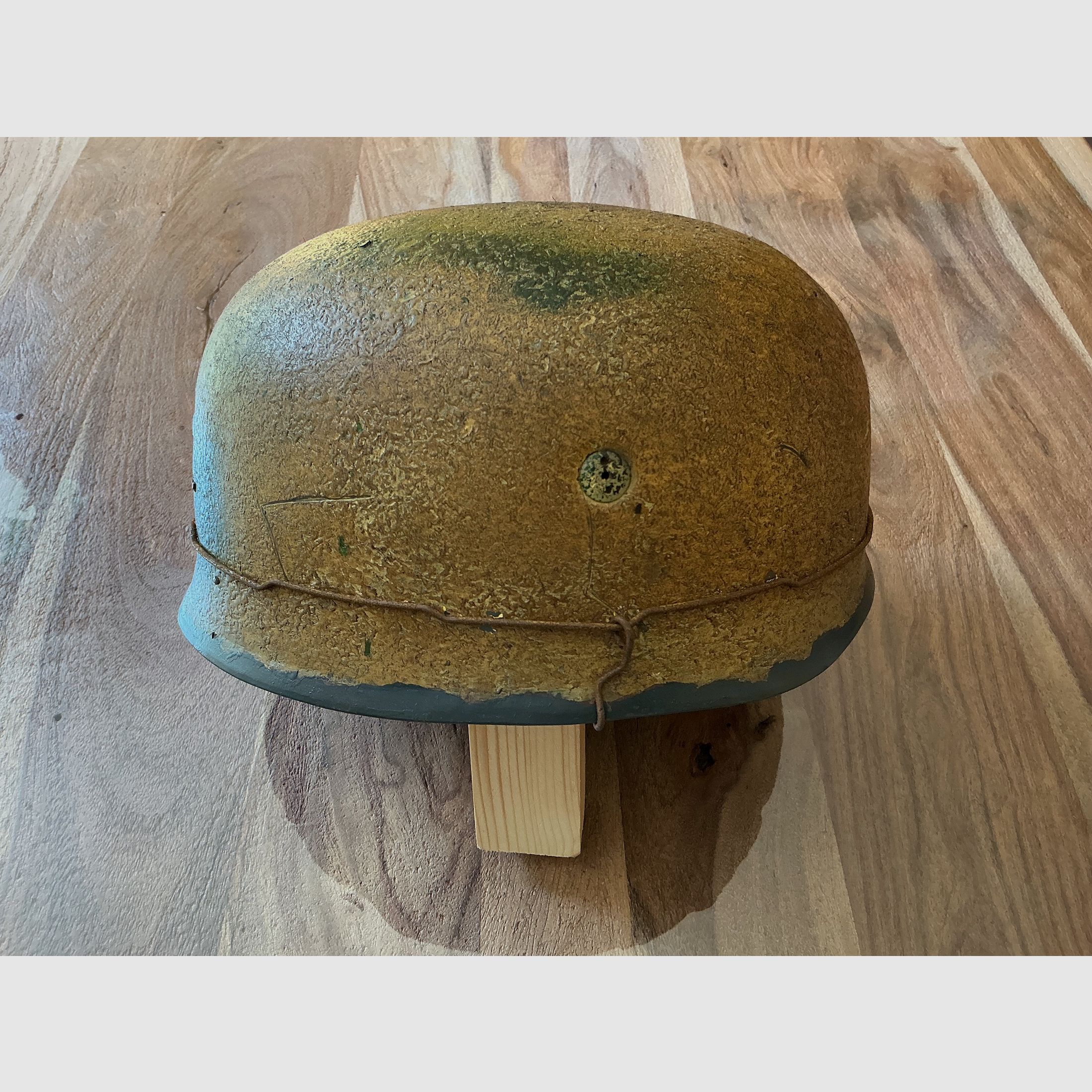 Deutscher Fallschirmjäger - Helm M38 im Camo - Finish 1944 Rauhtarn 