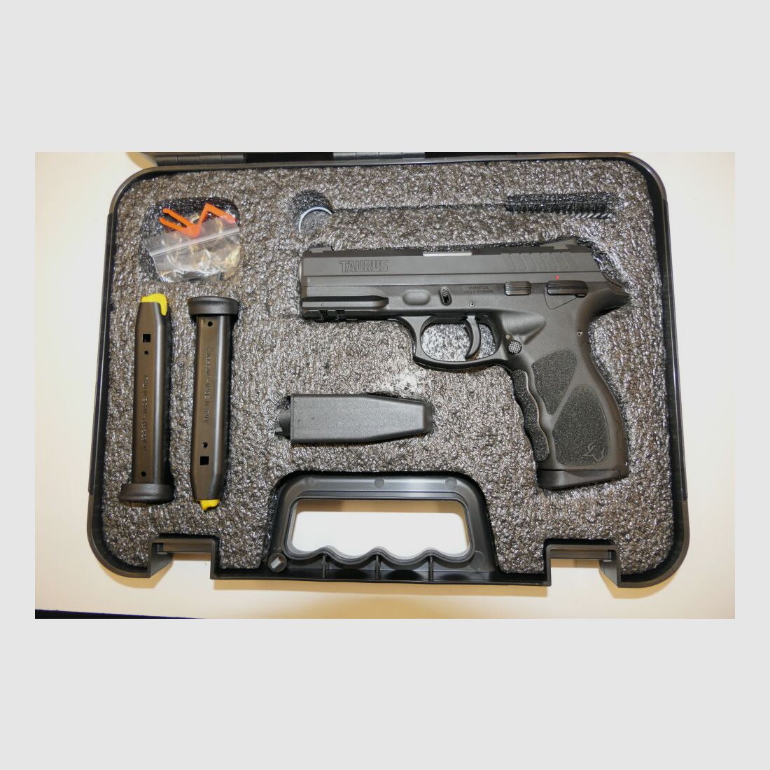 Taurus TH 9