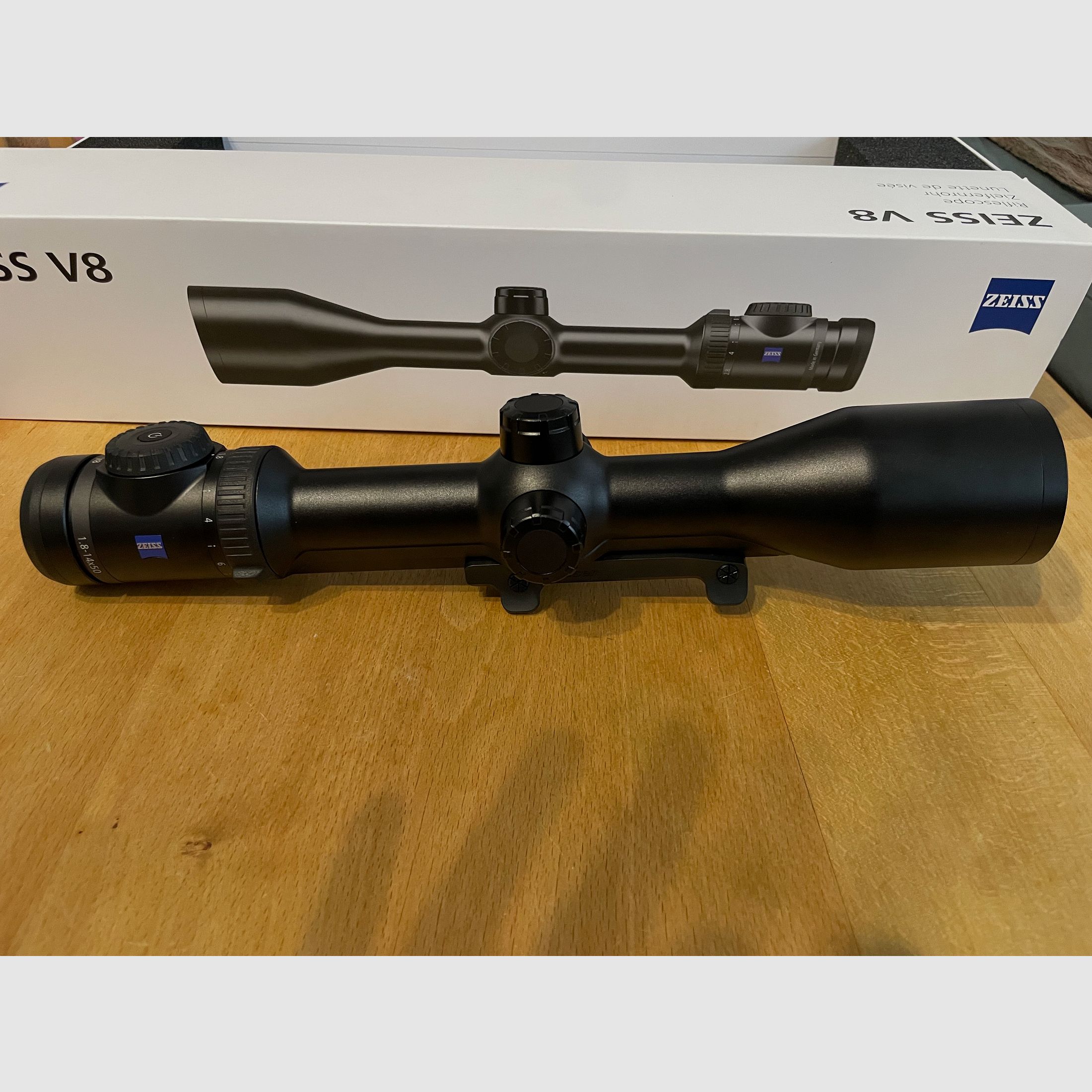 Zeiss V8 1,8-14x50