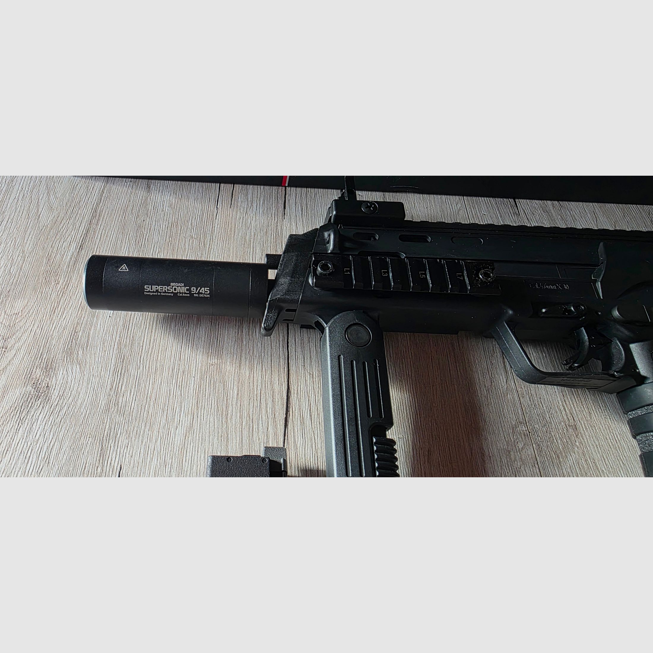 VFC MP7A1 V2 Gbb/Hpa mit Airtac Adapter und Clutch Precision Backplate