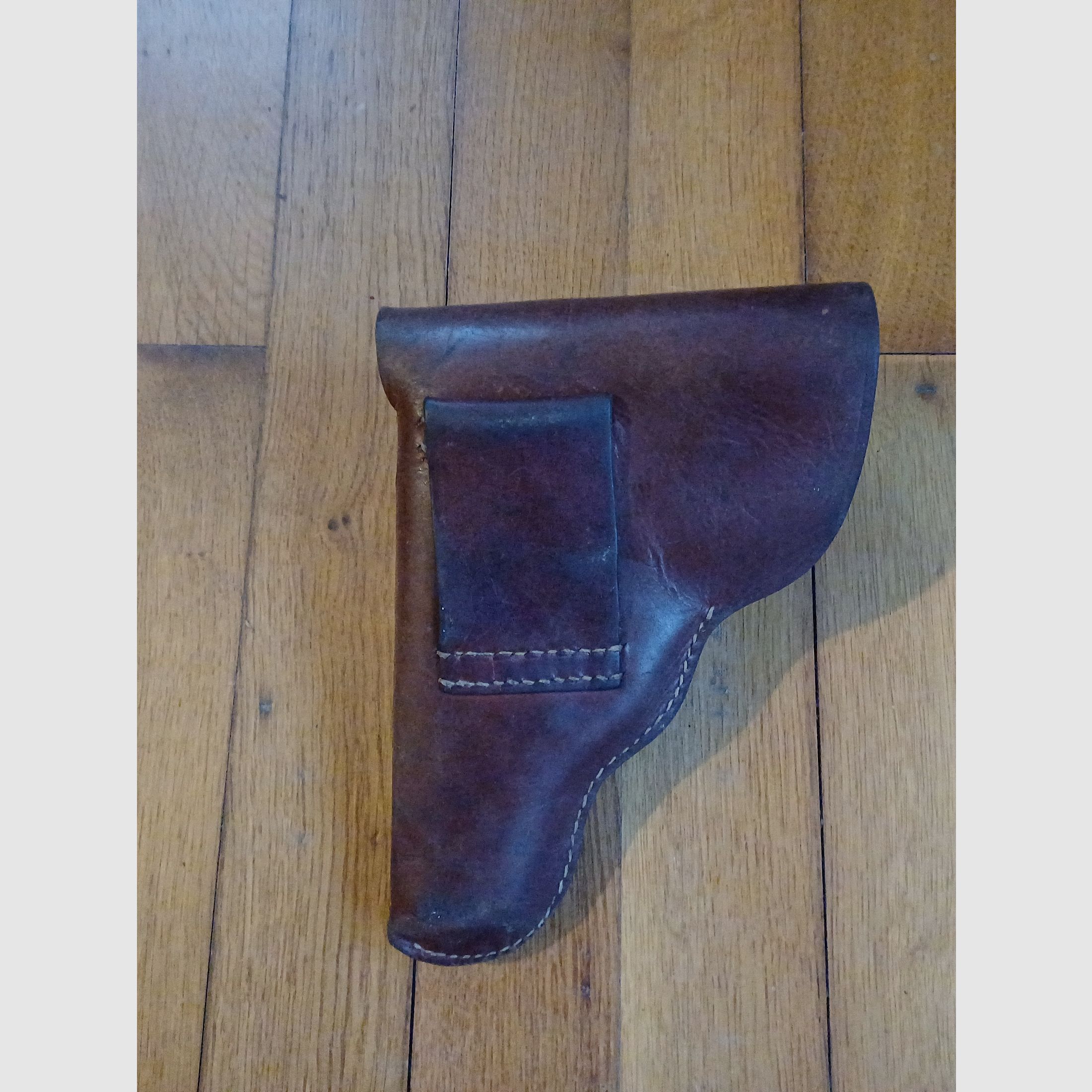 Pistol holster magazine pouch World War I World War II